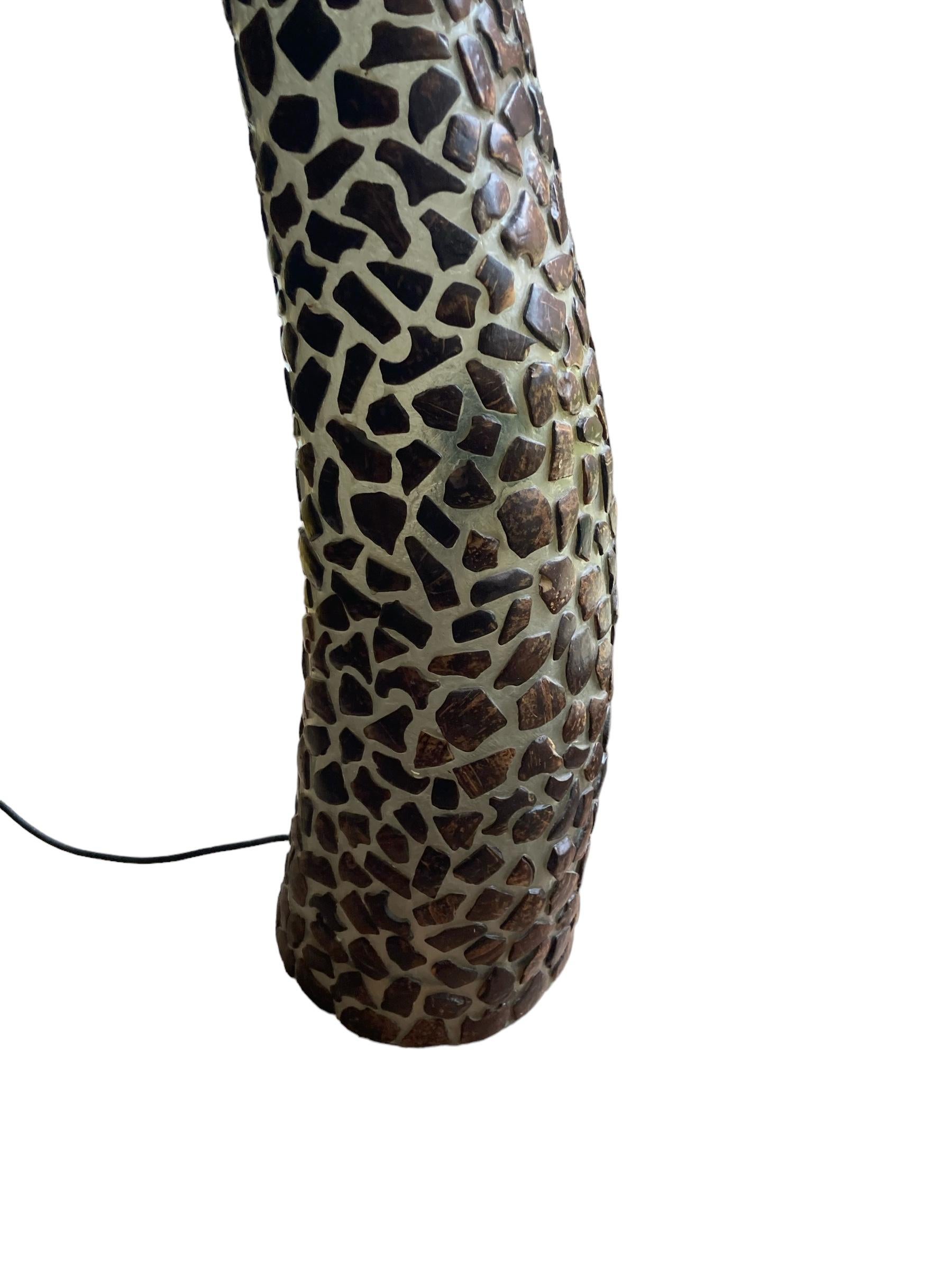 British Illuminated resin sculpture floor or table lamp For Sale