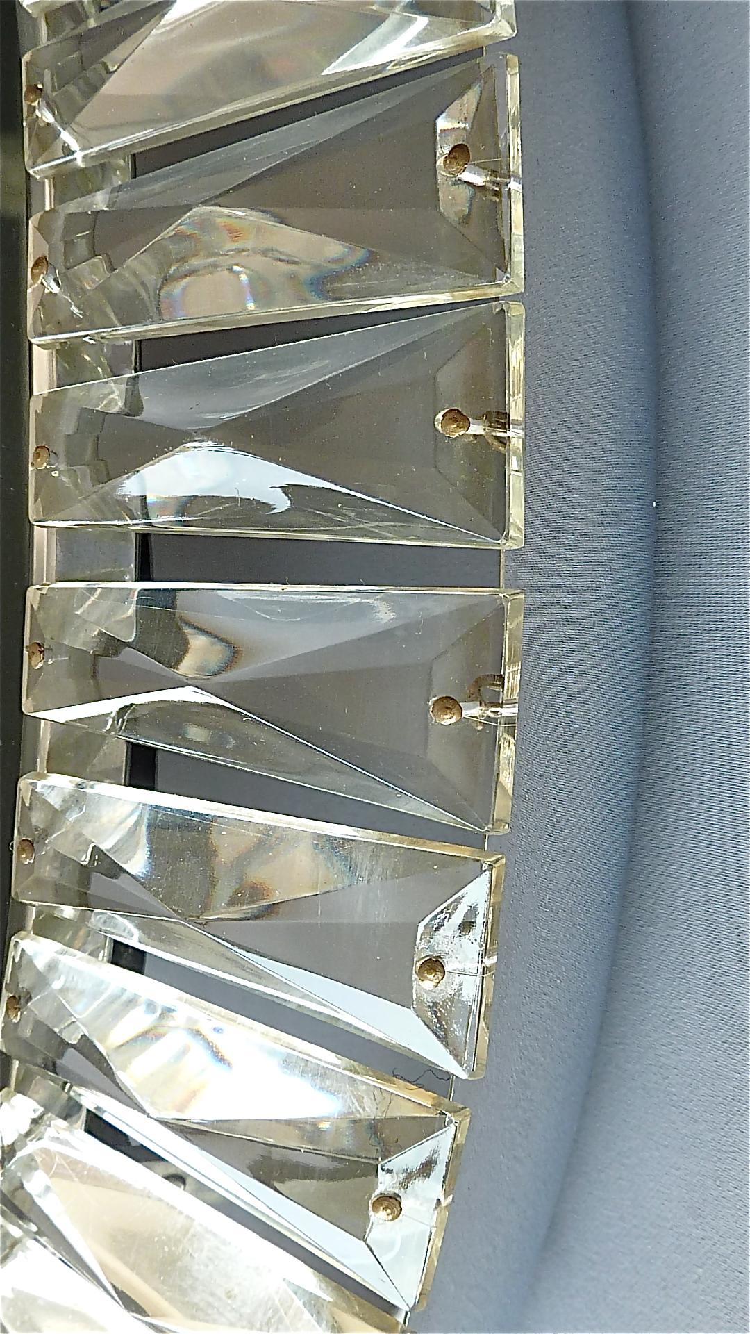 Beleuchteter runder Palwa-Wandspiegel aus Chrom, facettiertem Kristallglas Bakalowits, Bakalowits im Angebot 2