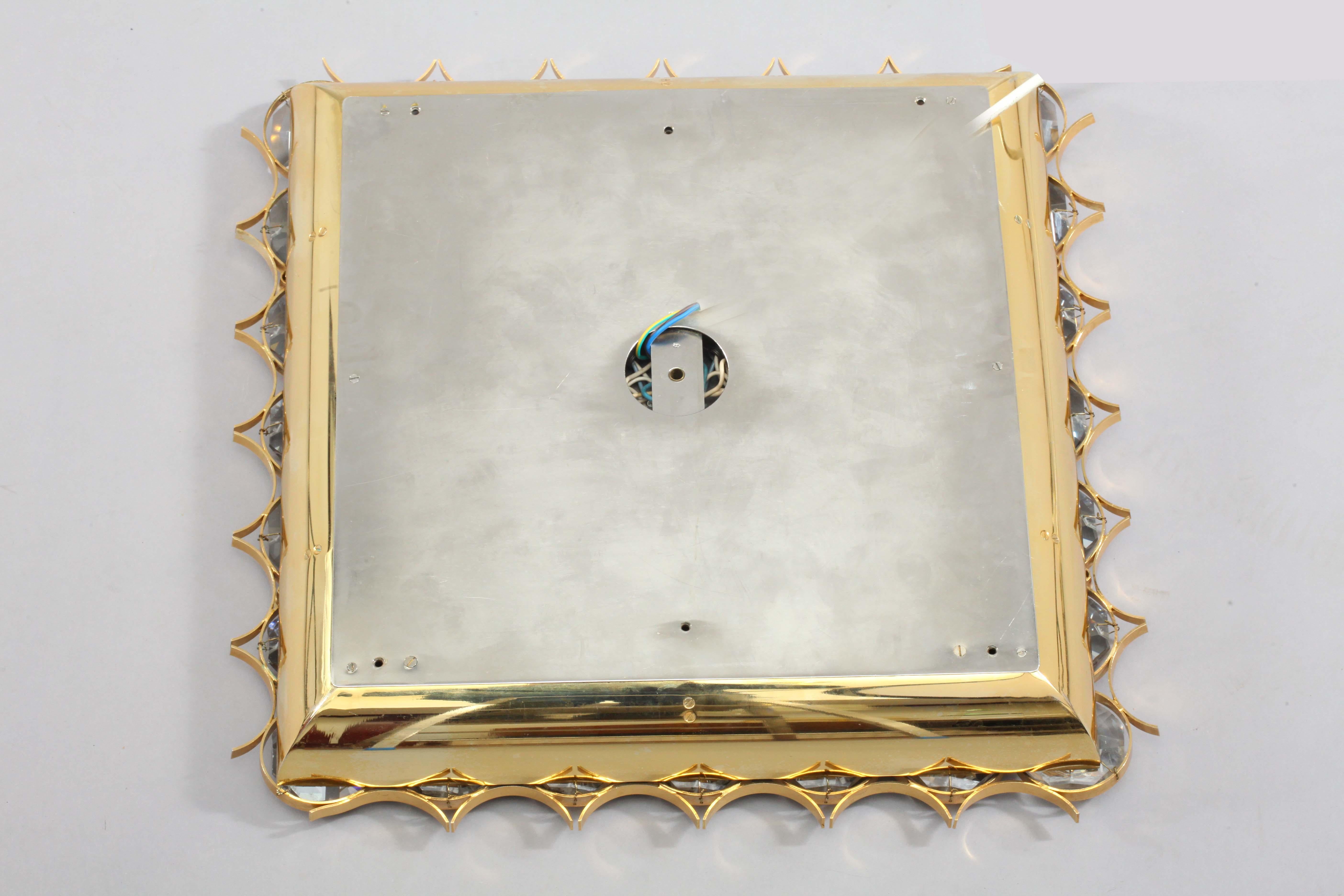 Illuminated Square Crystall Wall Mirror Designed, Ernst Palme by Palwa, Germany In Good Condition In Vienna, Vienna