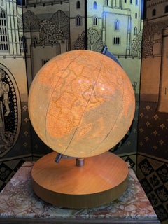 Illuminated terrestrial globe