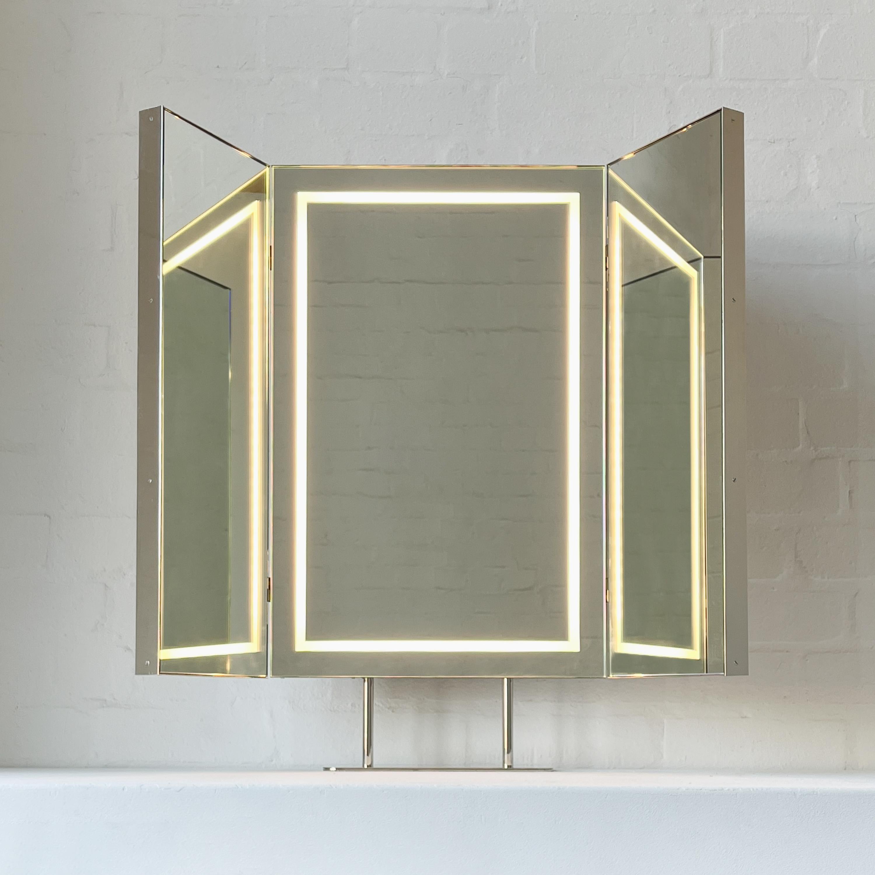 Illuminated Triptych Countertop Rectangular Mirror with Nickel plated Frame For Sale 4