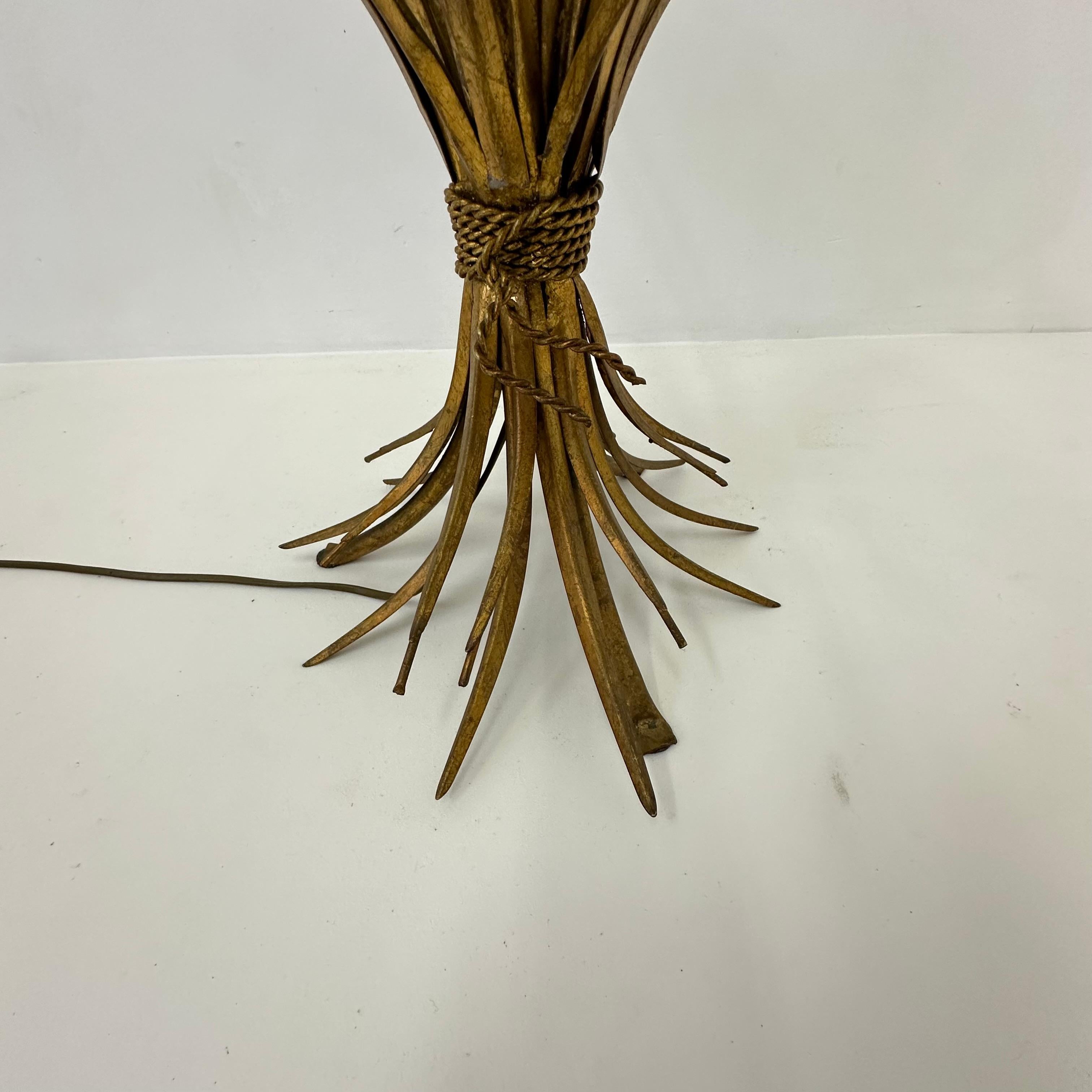 Illuminated wheat sheaf side table , 1970s For Sale 5