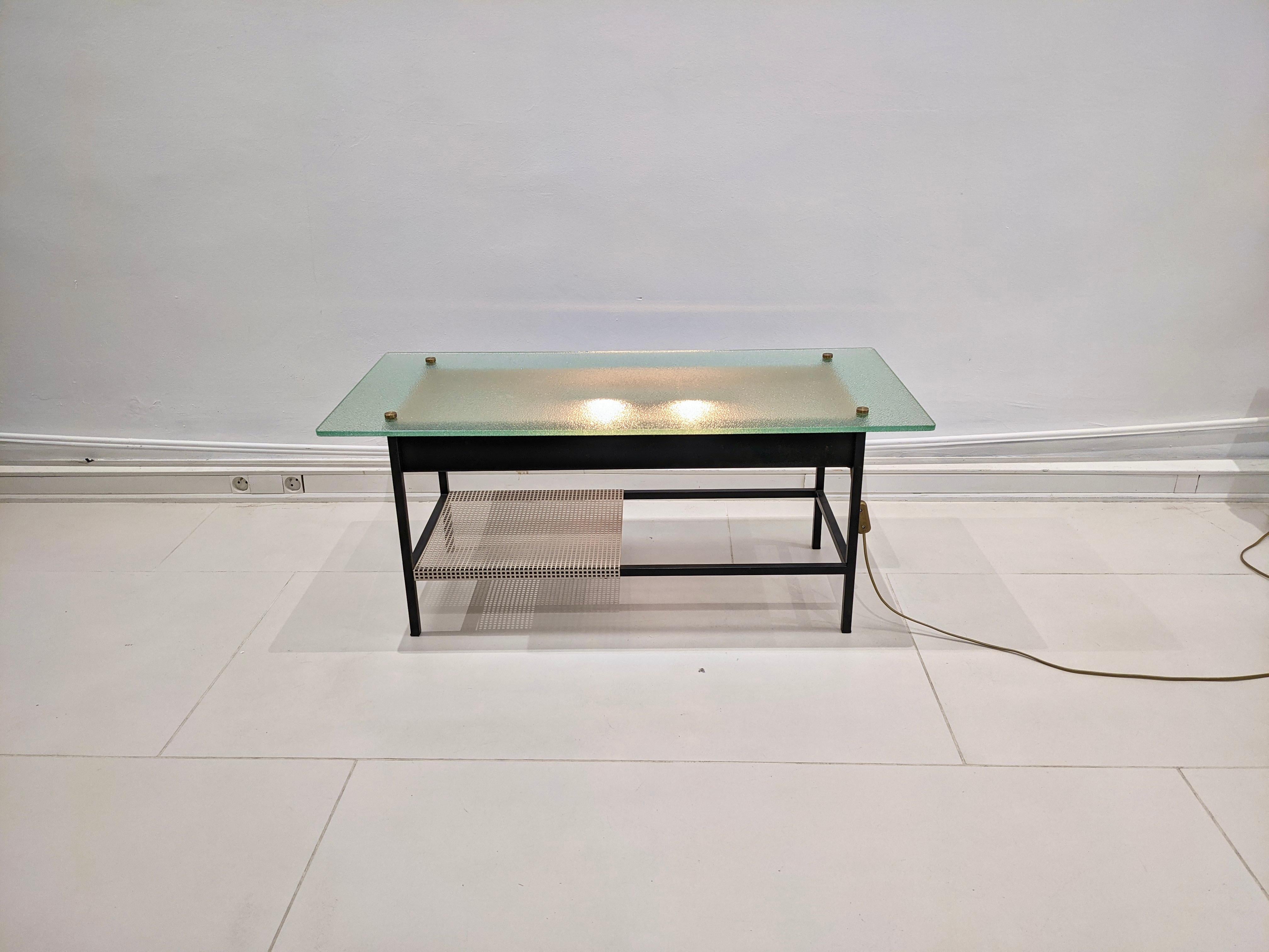 Illuminating coffee table in glass by Robert Mathieu. 1970s. Very good condition. 
 