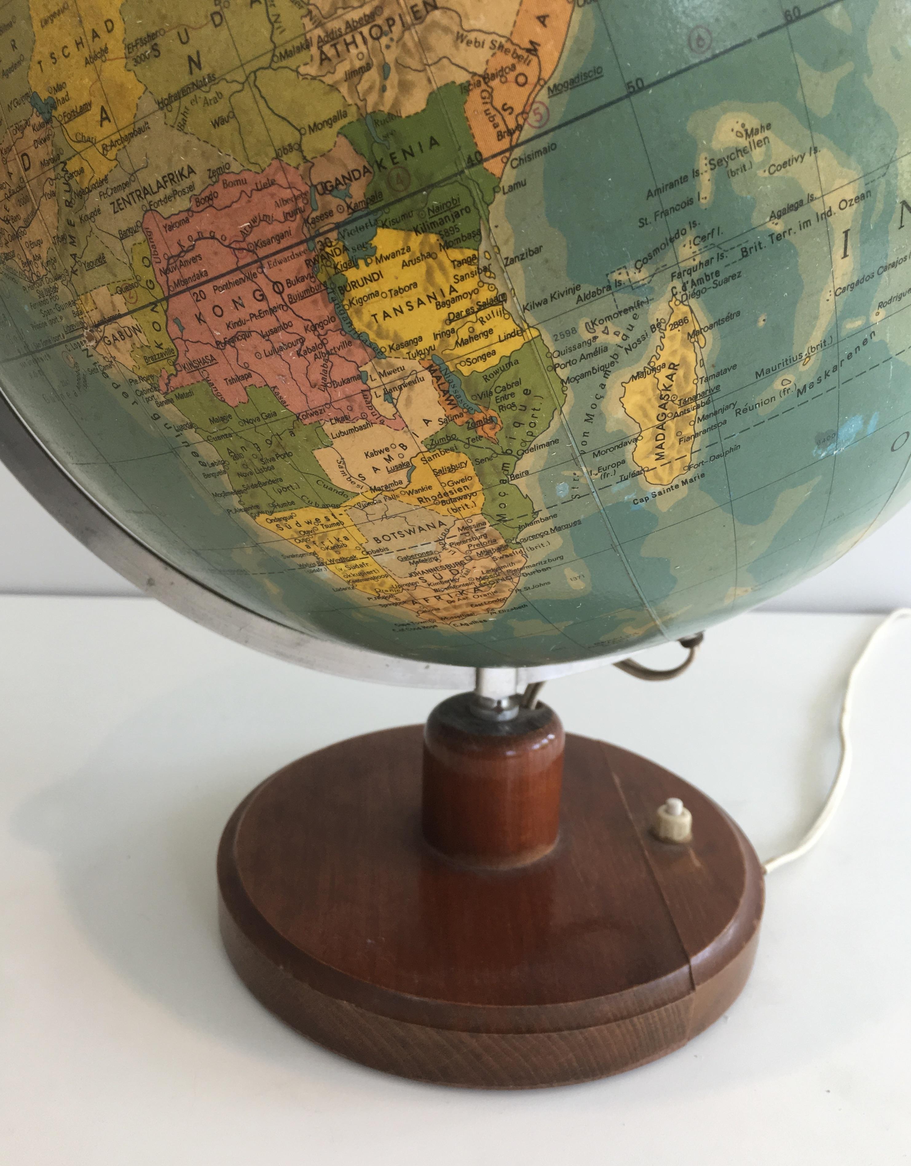 Illuminating Globe Made of Paper on Plastic, Metal and Wood, German, circa 1950 8