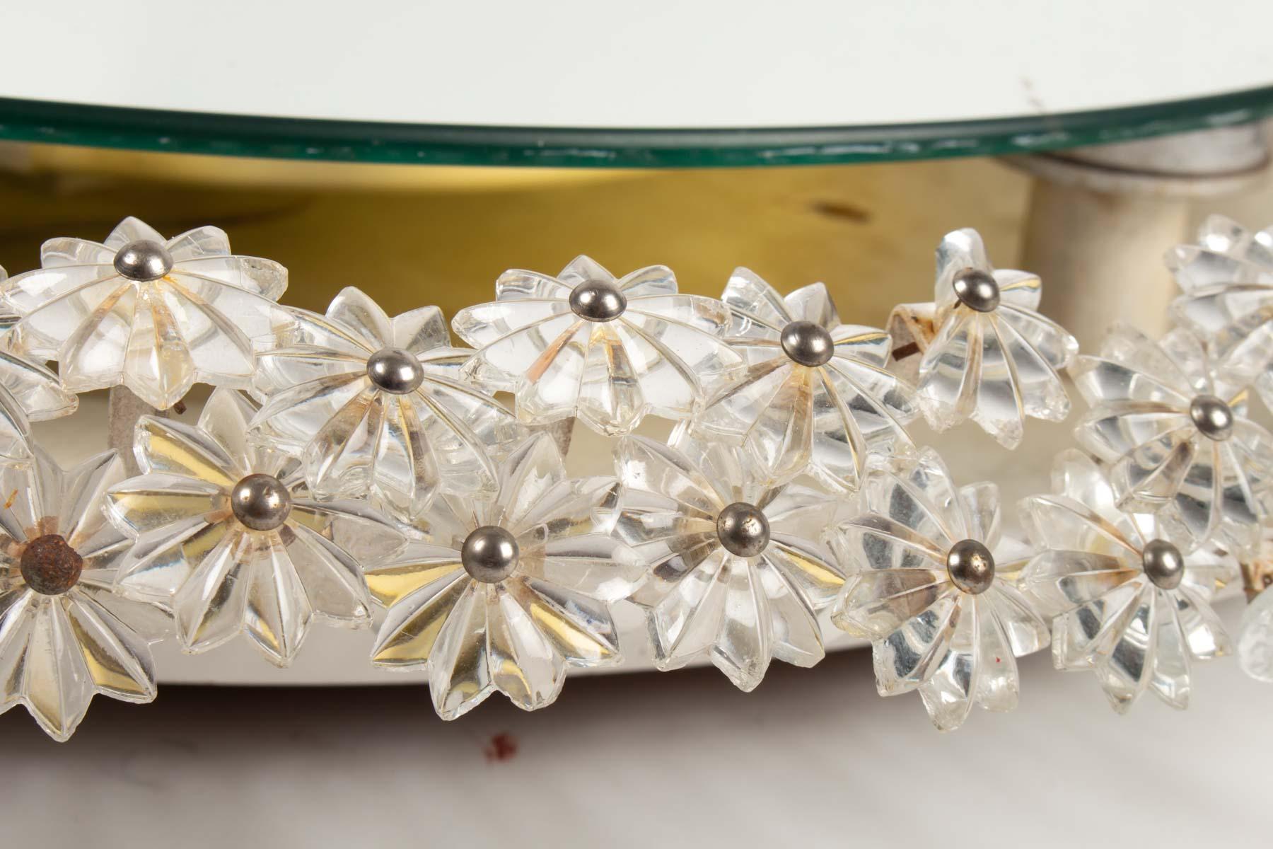 Mid-20th Century Illuminating Mirror, 1950-1960 Design in Painted Metal and Glass Flowers