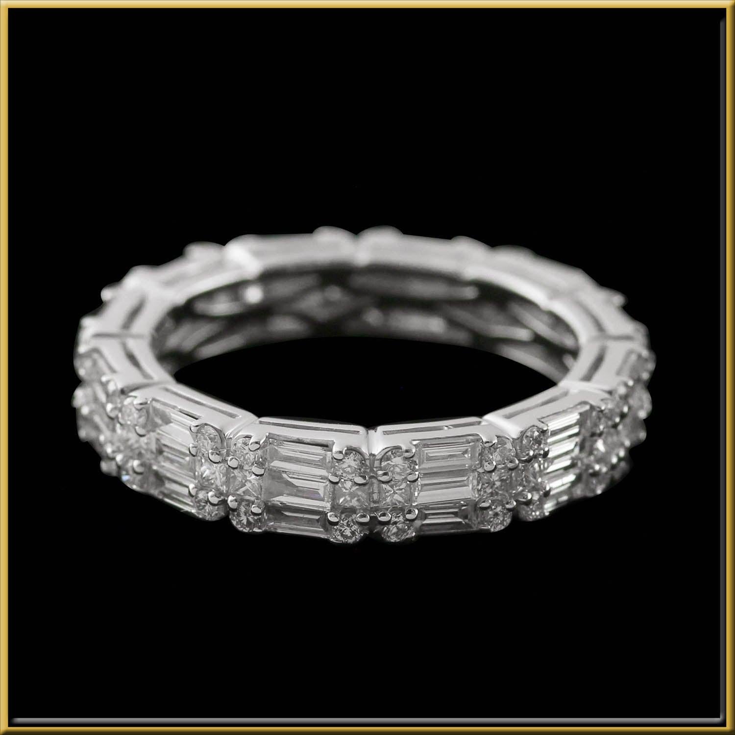 For Sale:  Illusion Diamond Horizontal Eternity Ring in 18 Karat Gold 3