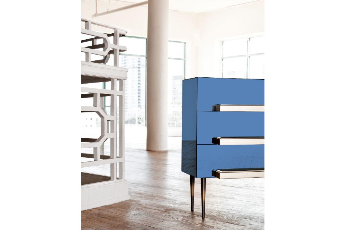 Illusion dresser ultramarine blue by Luis Pons.
Dimensions: W 119 x D 53 x H 76 cm.
Materials: glass, metal, wood, bronzed,hand-crafted, painted

Also available in different colors.

The traditional french mirror cabinet is reinterpreted
