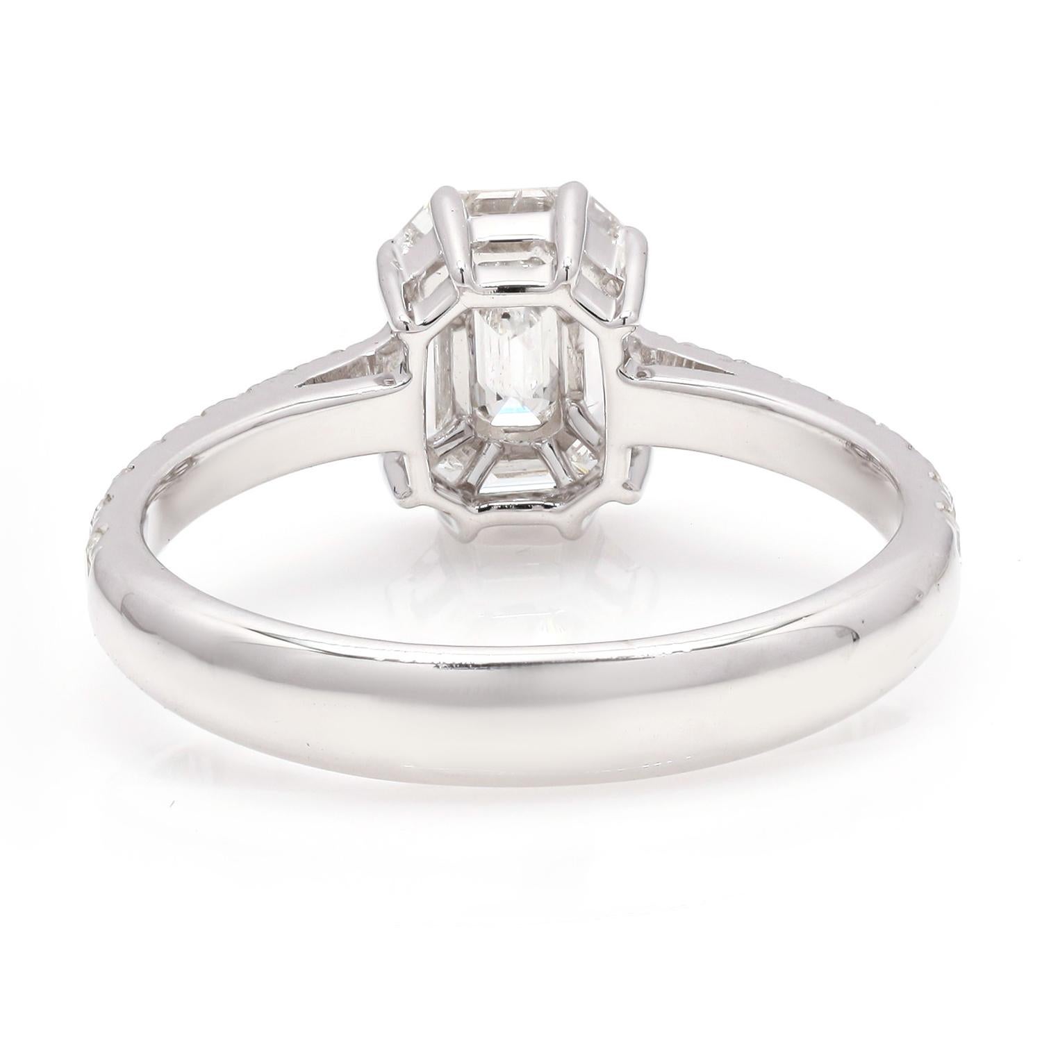 Contemporary Illusion Octogen Diamond Setting with Simple Diamond  Shank In 18k White Gold For Sale