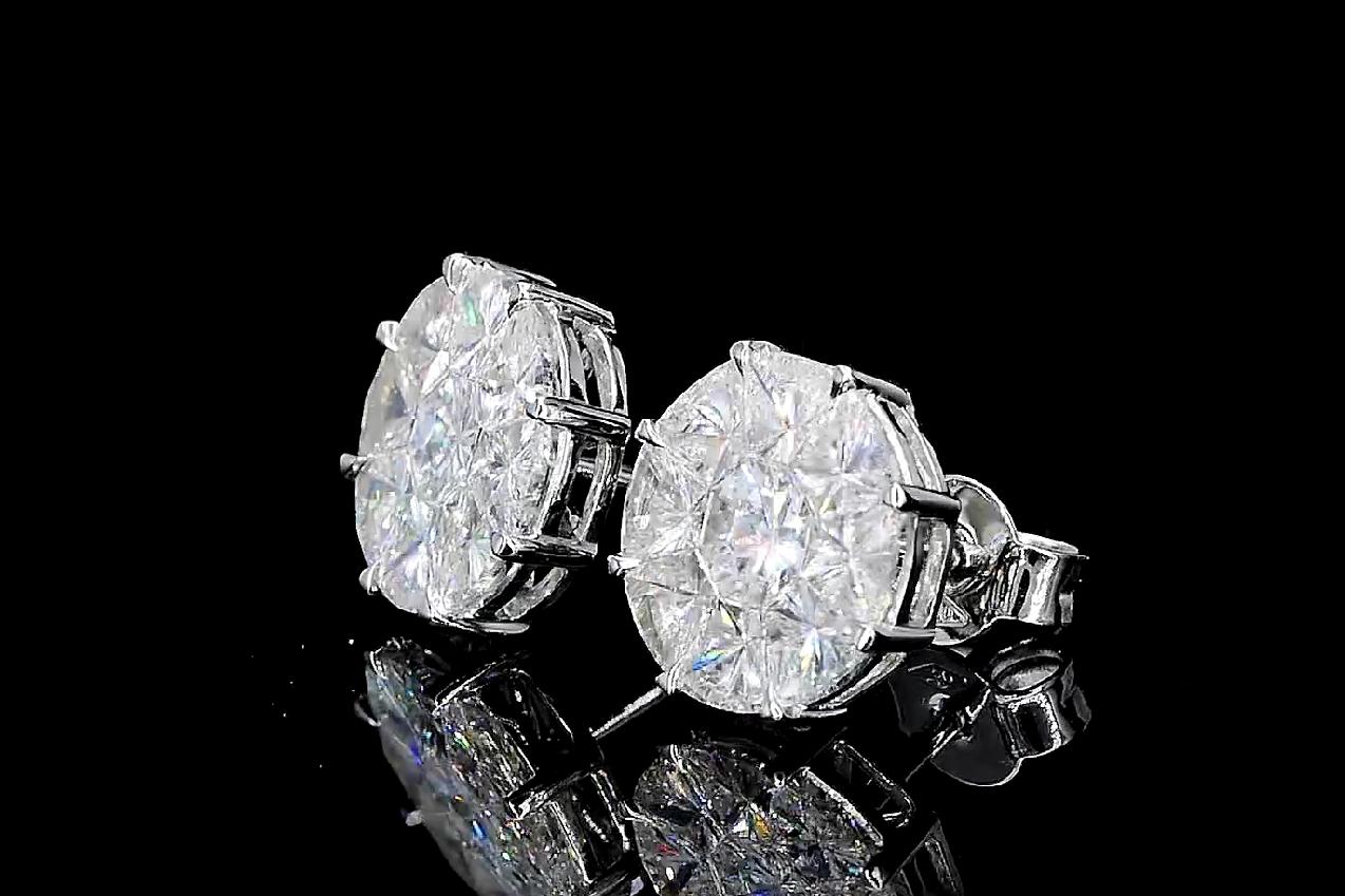 Illusion Round Shape Earrings In New Condition For Sale In บางรัก, TH