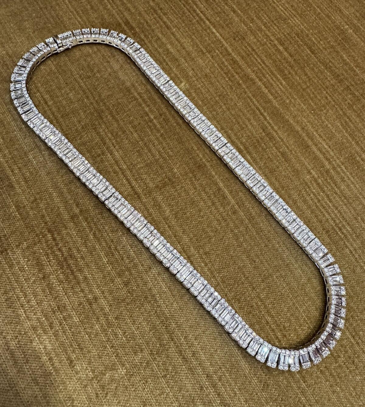Donna Collana girocollo con diamanti incastonati a illusione 28,00 carati di peso totale in oro bianco 14k in vendita