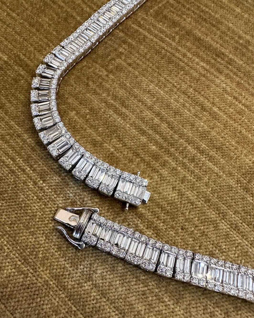 Collana girocollo con diamanti incastonati a illusione 28,00 carati di peso totale in oro bianco 14k in vendita 3
