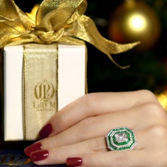 Illusion Set Emerald Cut Diamond Emerald Art Deco Style Halo Ring in 18K Gold