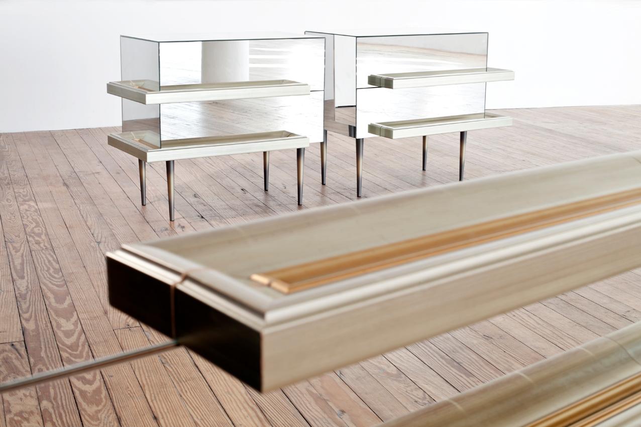 Moderno Set di 2 comodini Illusion - Specchio di Luis Pons in vendita