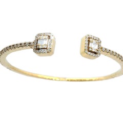 Illusionistischer Armreif mit Halo-Diamanten aus 18 Karat Roségold