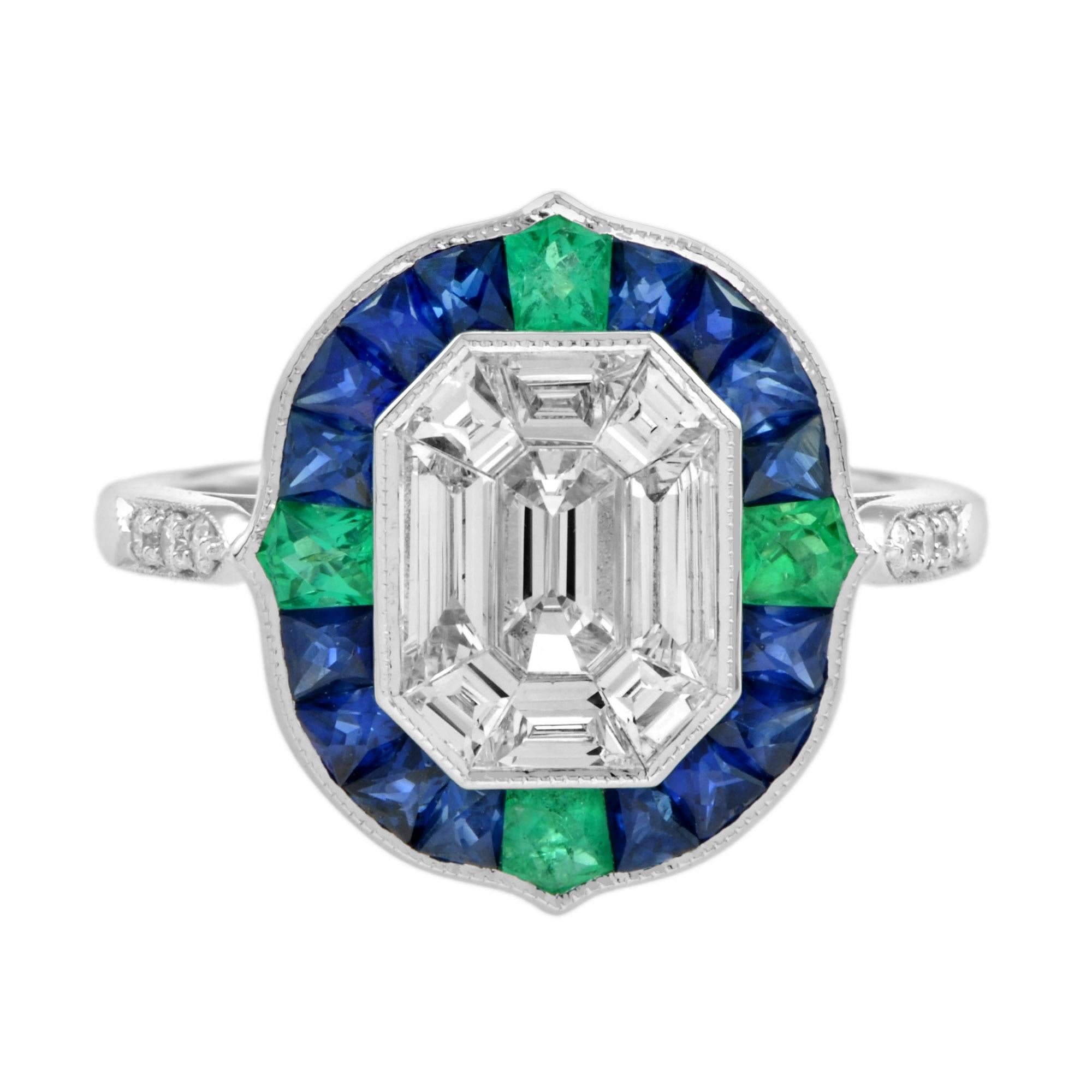 Cette création est exquise. Au cœur de cette bague se trouve un superbe diamant de forme mixte avec sertissage illusion pour former une forme d'émeraude, encadrée par les textures milgrain les plus délicates. Le diamant central est rehaussé de