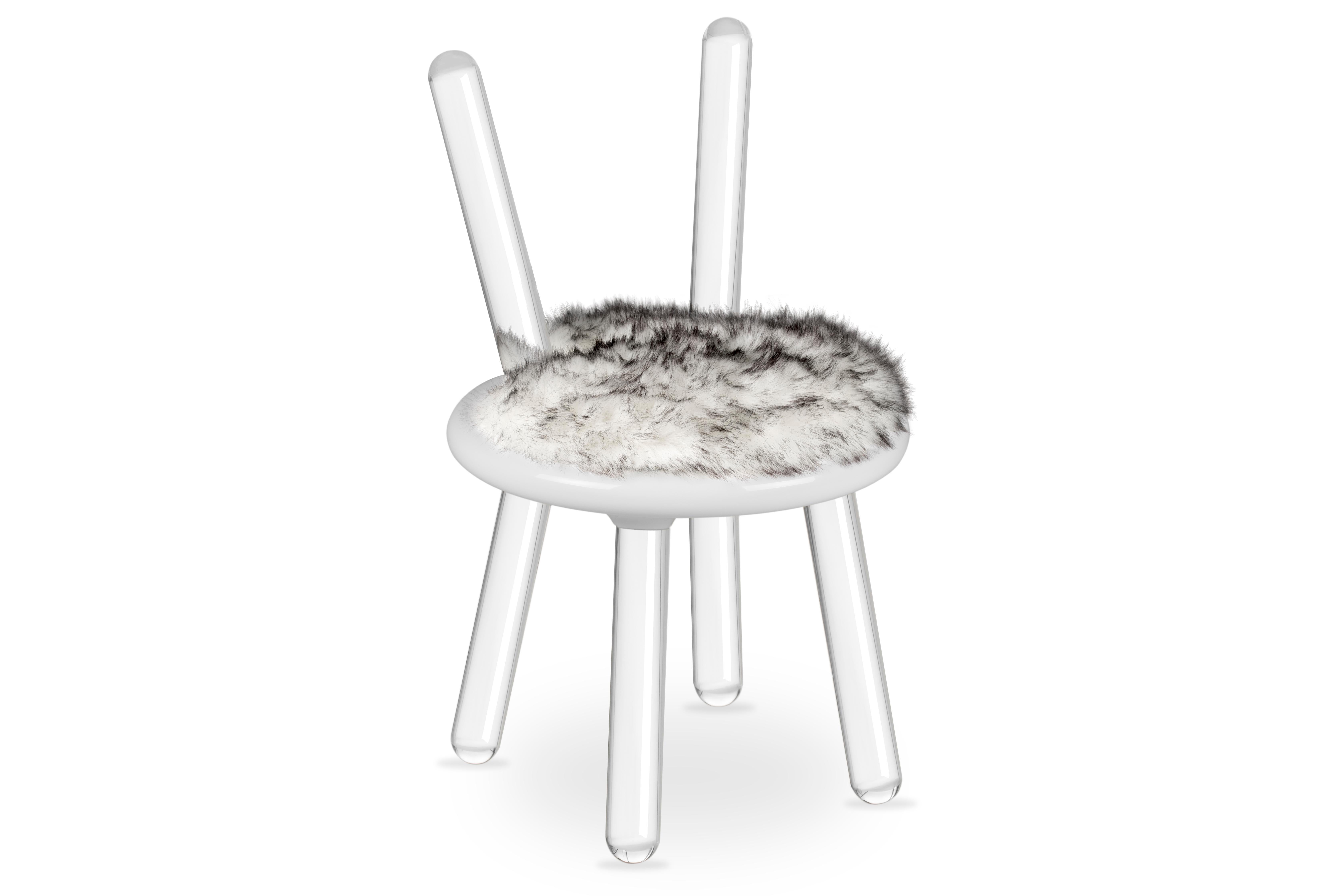 white fur chair