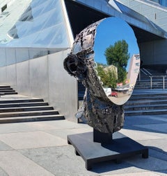 "MAOLA 2" Scultura in acciaio 94,5 x 47 x 47 in Edizione 1/2 di ILLYA TIGOIS