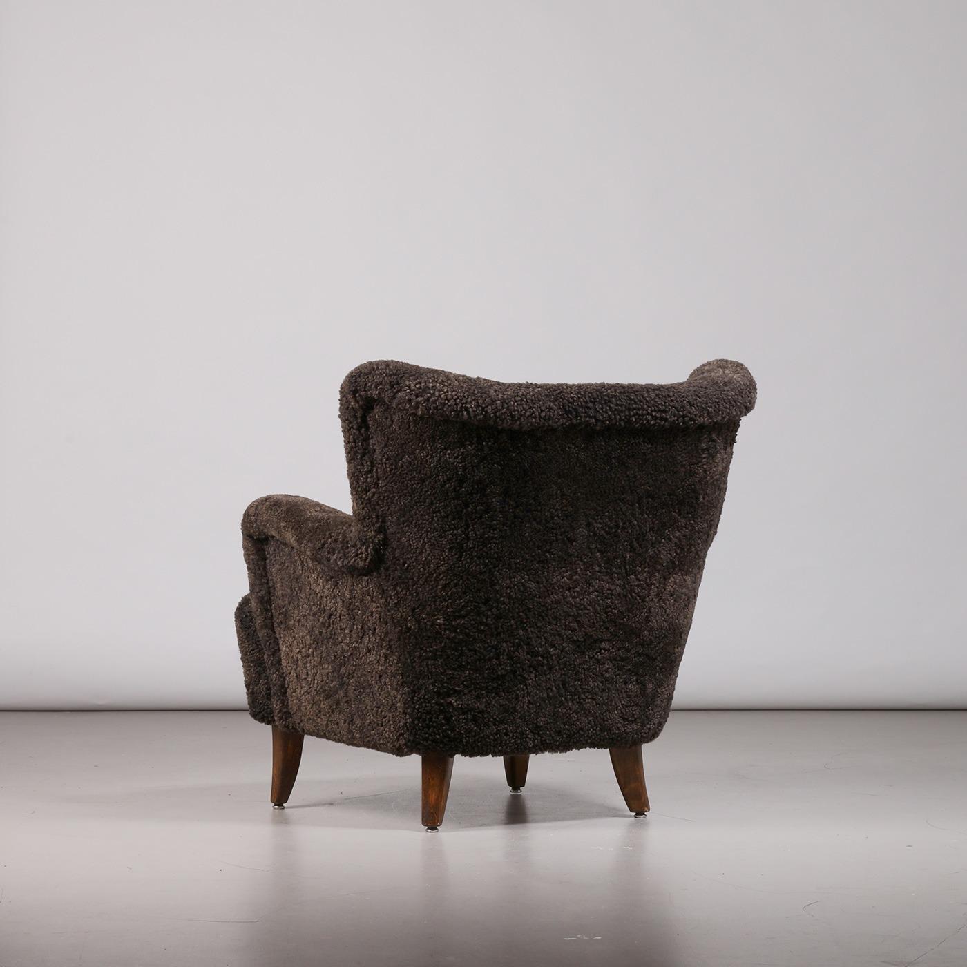 Ilmari Lappalainen 'Laila' Sessel in Espresso Schafsleder, 1950er Jahre (Finnisch) im Angebot