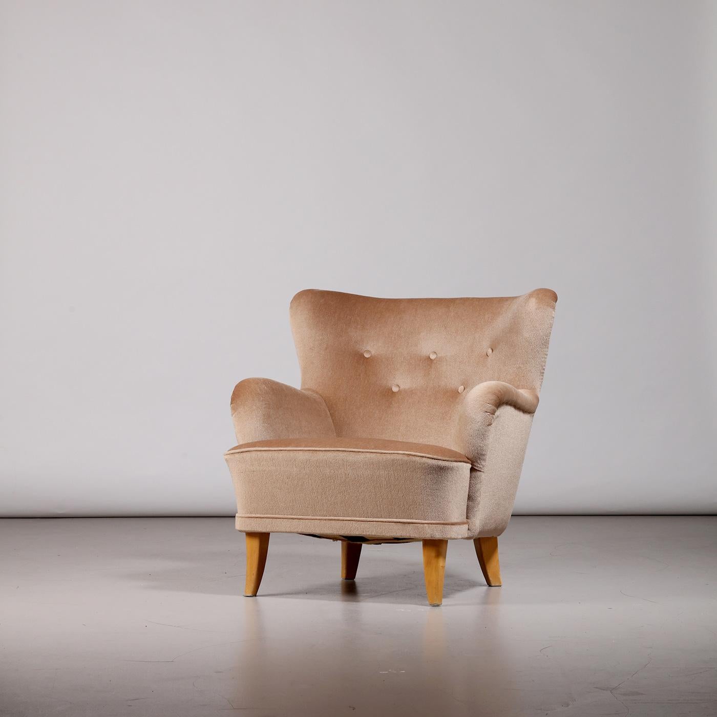 Metà XX secolo Ilmari Lappalainen Coppia di poltrone 'Laila' con rivestimento in velluto, anni '50 in vendita