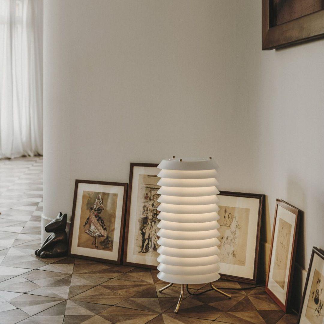 Mid-Century Modern Ilmari Tapiovaara 'Maija' Floor Lamp in Brass and White for Santa & Cole For Sale
