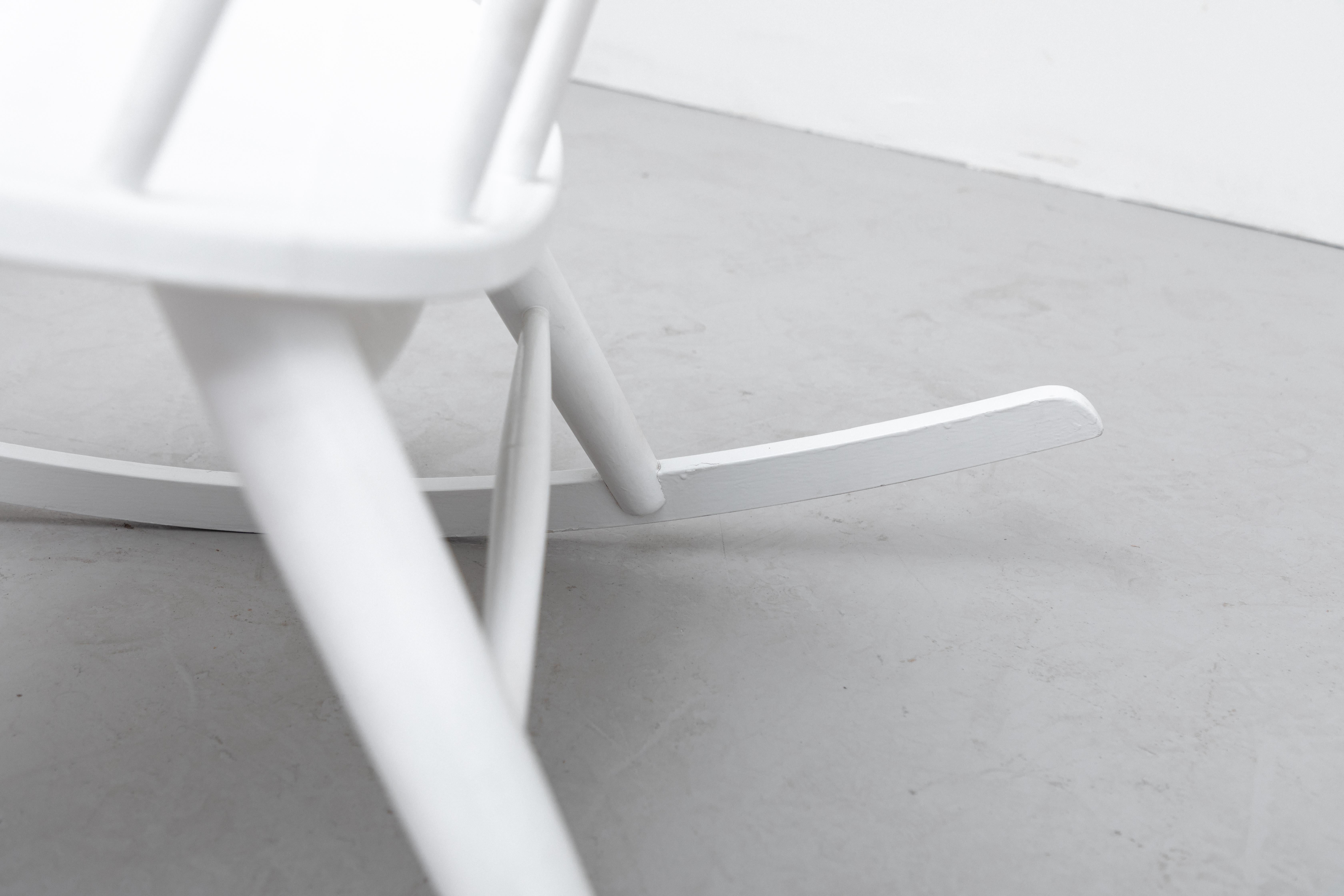 Ilmari Tapiovaara Attr White Lacquered Rocking Chair For Sale 6