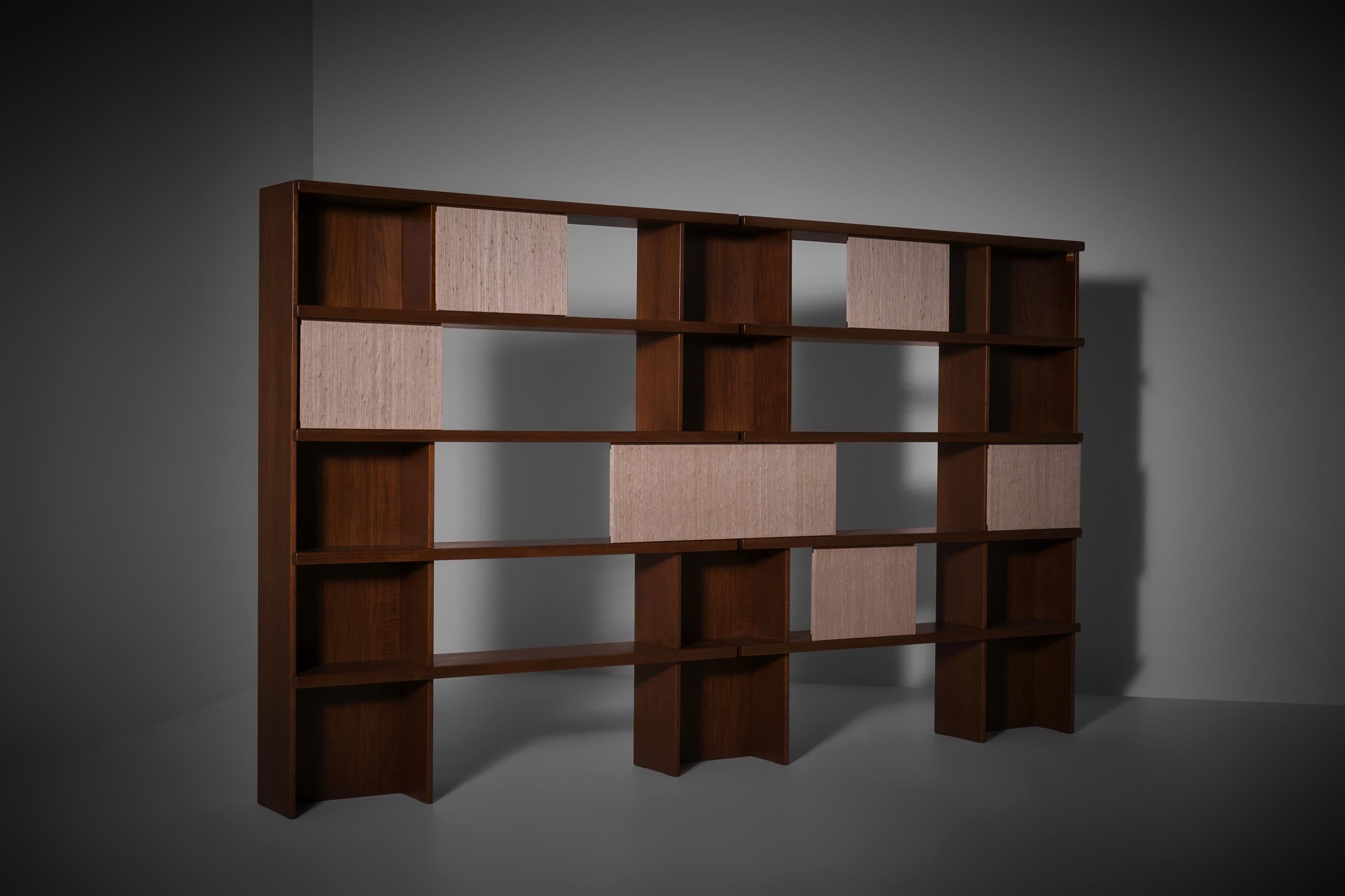 Ilmari Tapiovaara bookcase for La Permanente Mobili Cantù, Italy ca. 1957 For Sale 4