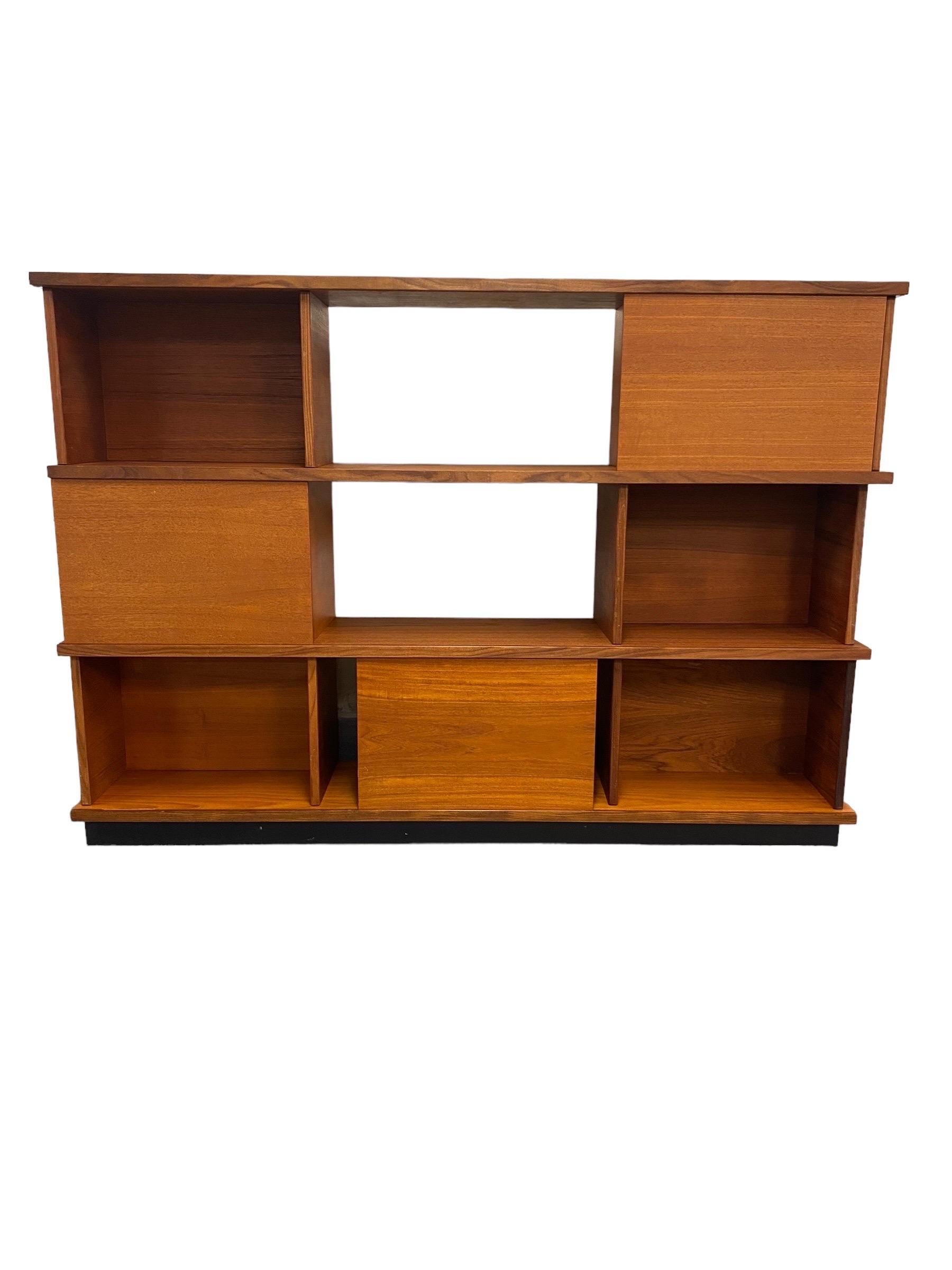 Finnish Beautiful Ilmari Tapiovaara, Modular Teak 'Pala' Bookshelf, Asko, 1950s For Sale
