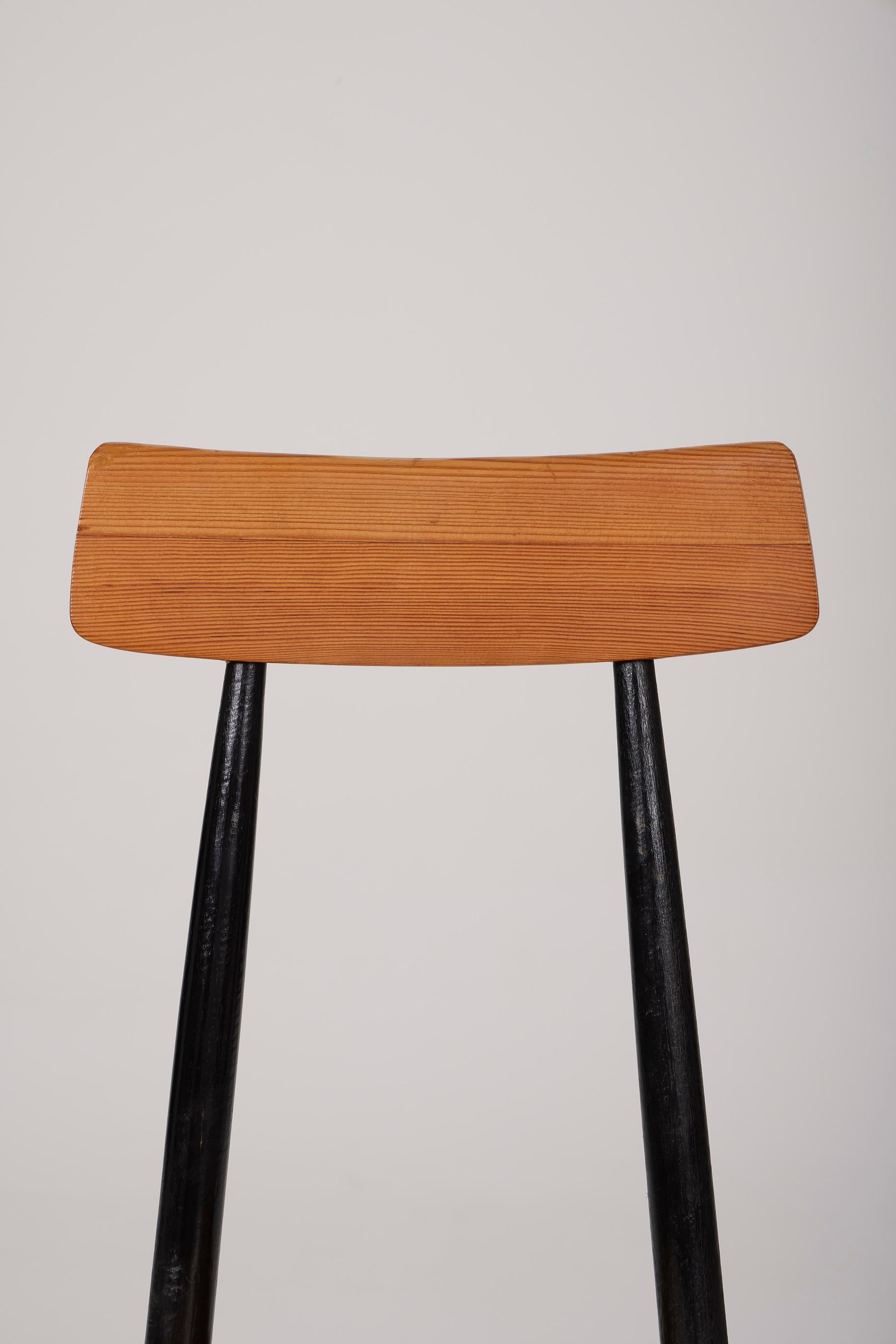 Ilmari Tapiovaara Chairs For Sale 15