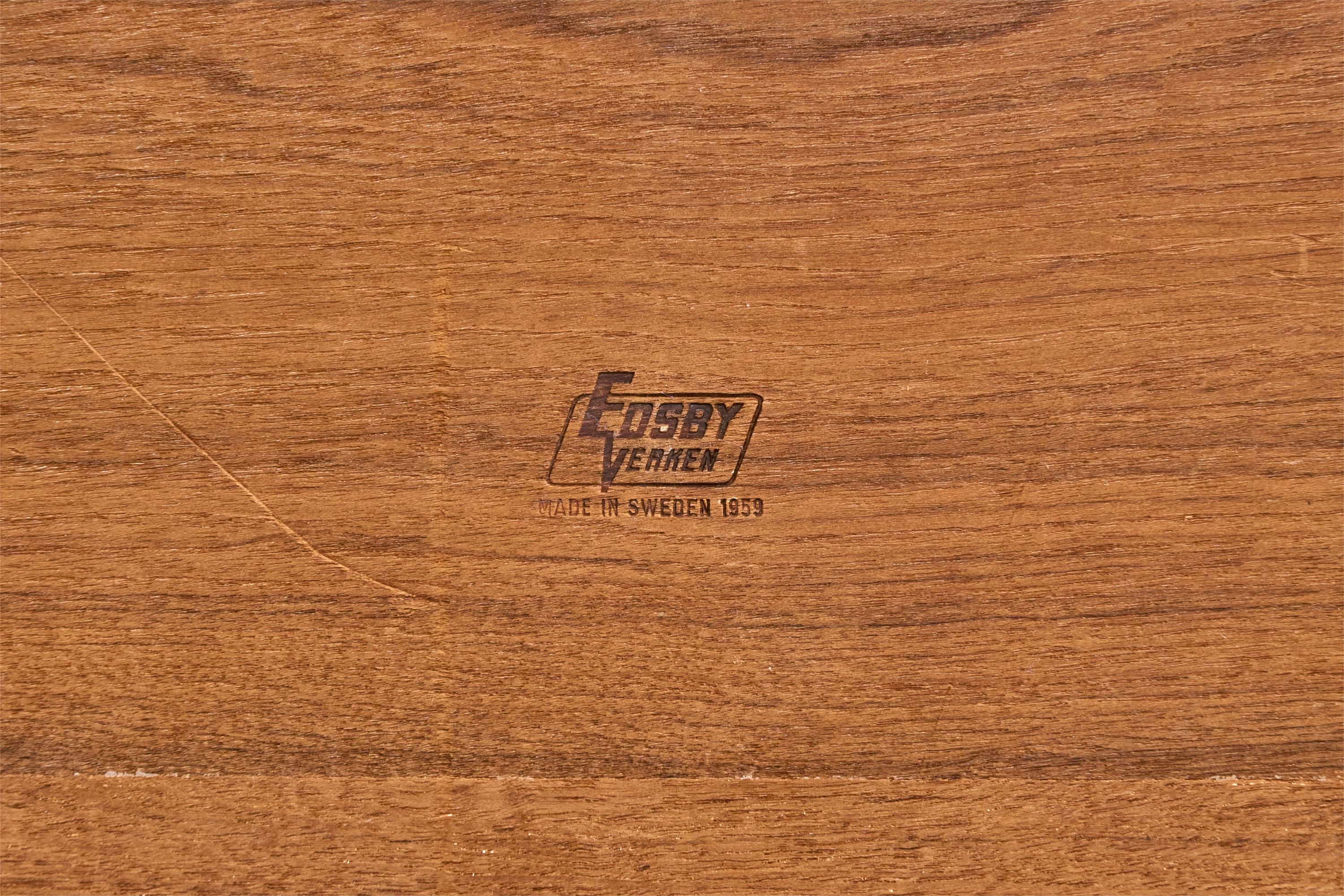 Ilmari Tapiovaara, Couchtisch, Eiche, Teakholz, Schweden, 1959 2