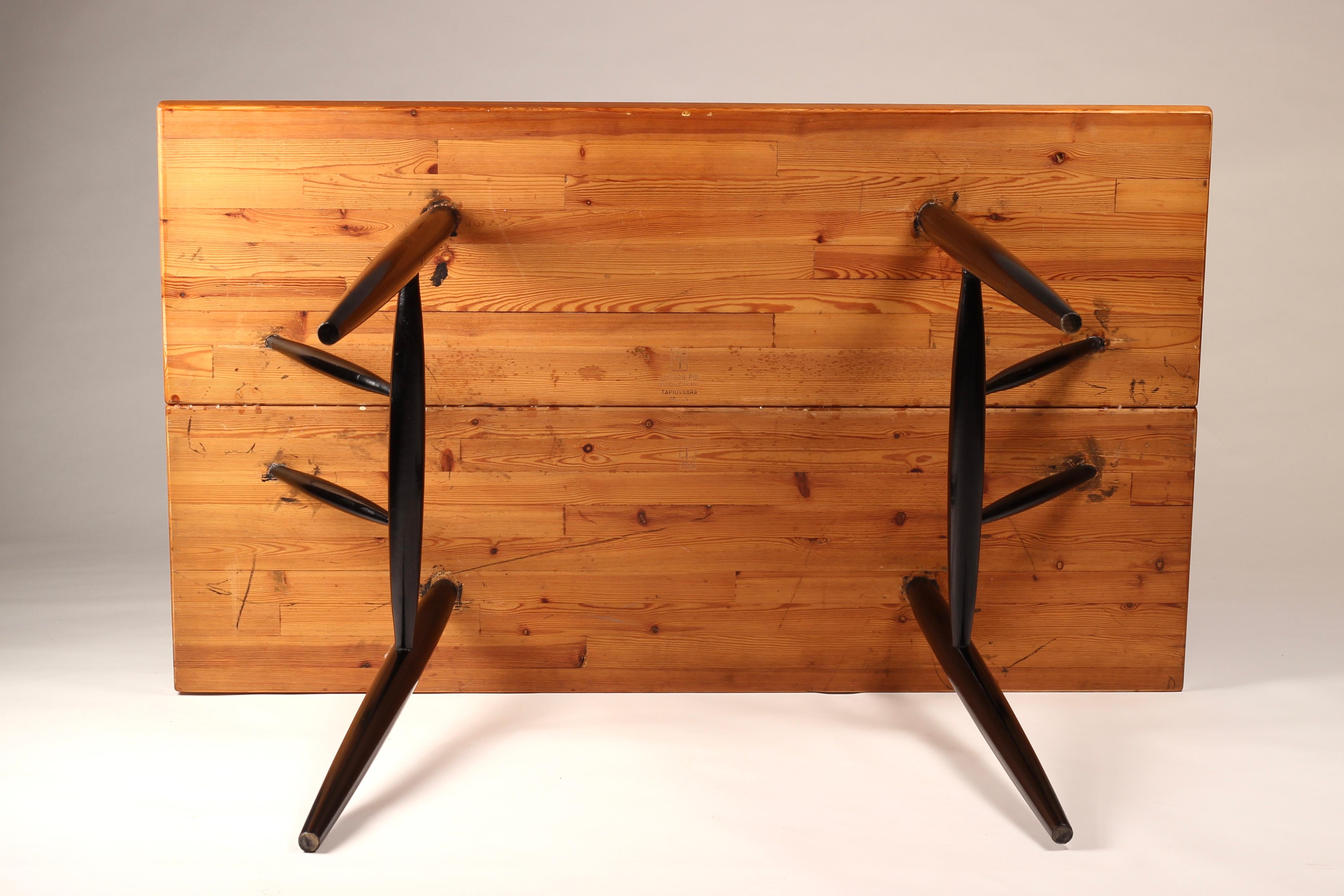 Mid-20th Century Ilmari Tapiovaara Designed Dining Room Table Made by Laukaan Puu, 1950’s
