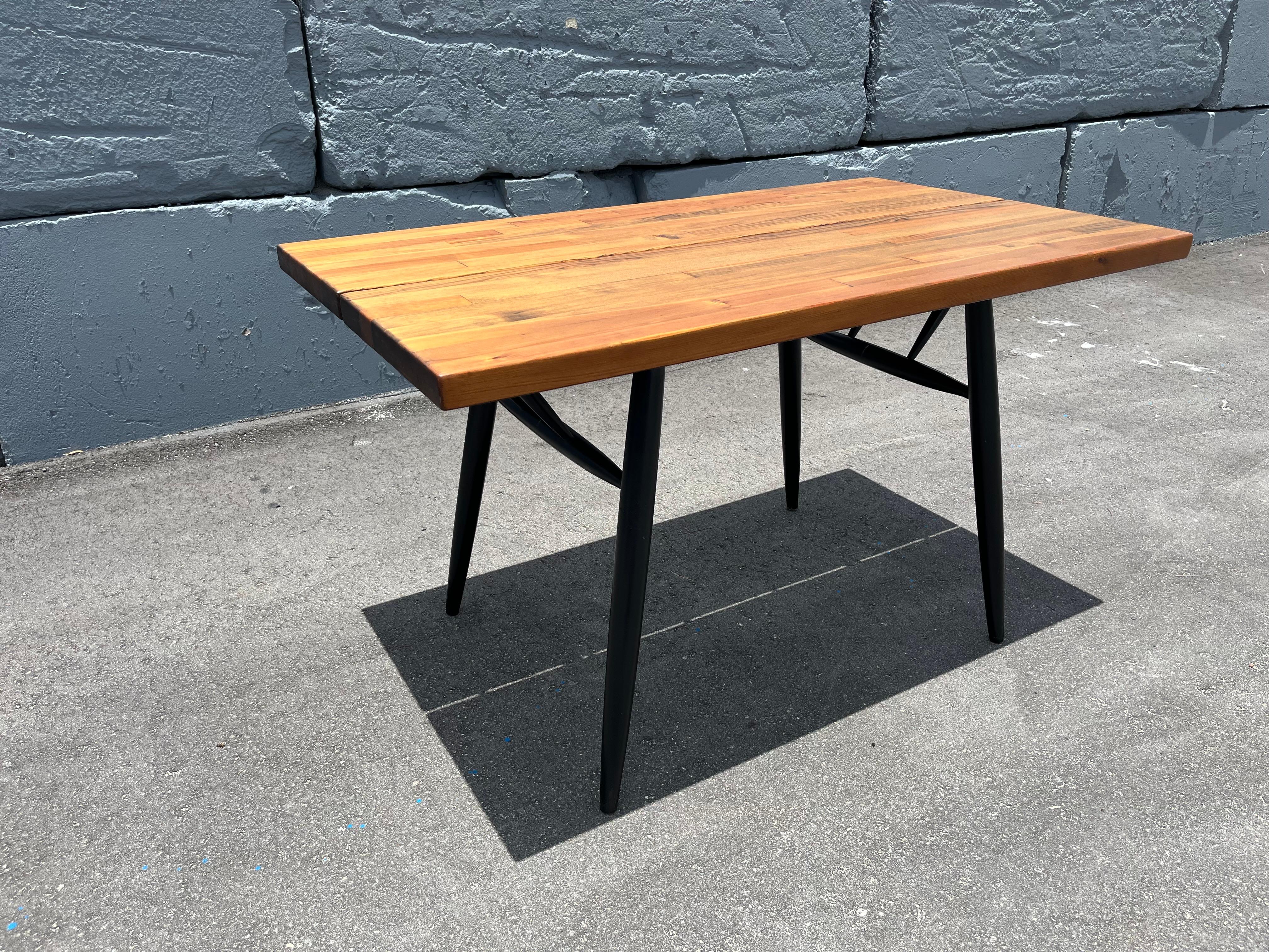 Ilmari Tapiovaara Desk or Table for Laukaan Puu In Good Condition For Sale In Miami, FL