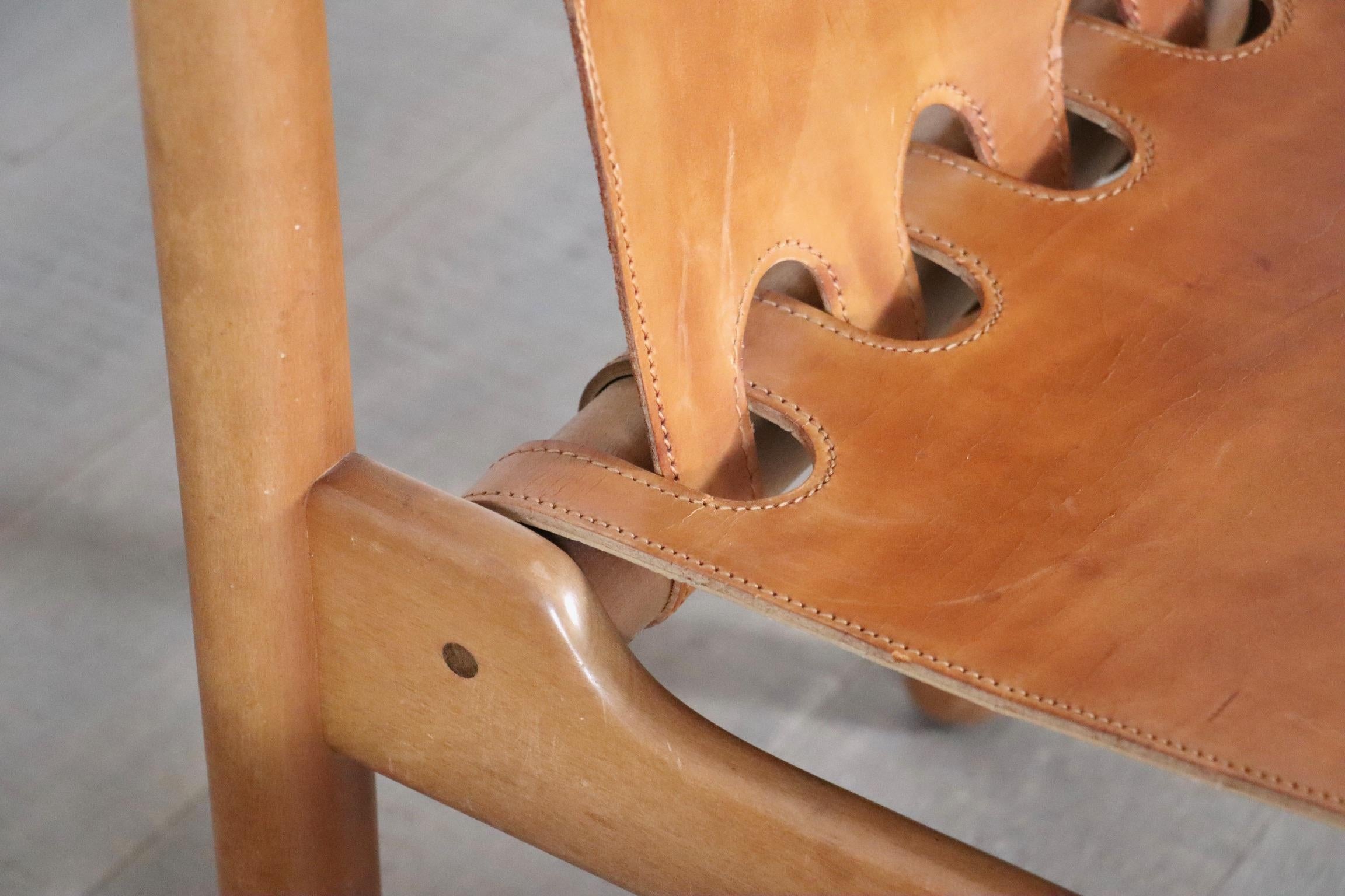 Ilmari Tapiovaara Dining Chairs For La Permanente Mobili Cantù, 1960s In Good Condition For Sale In ABCOUDE, UT