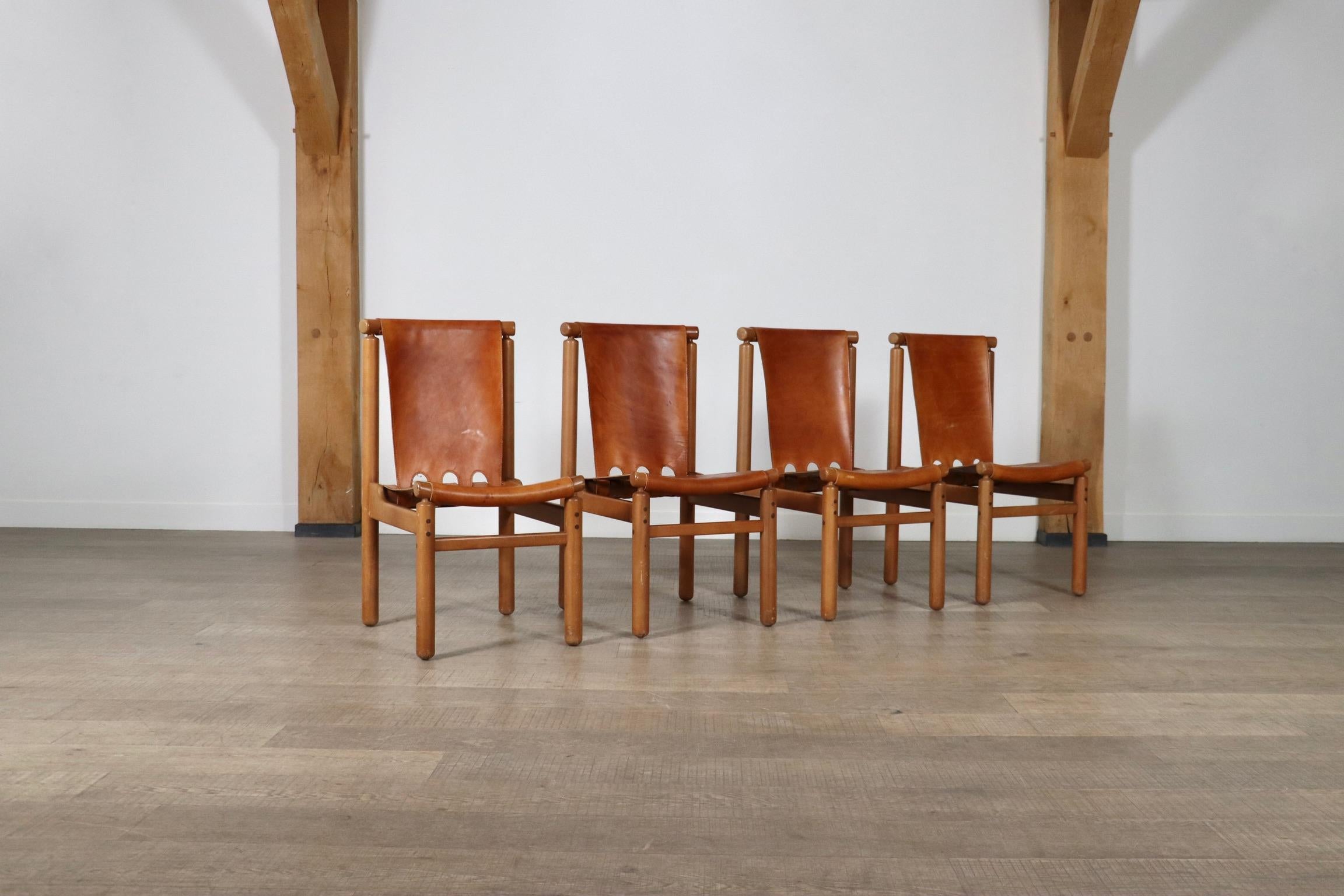 Ilmari Tapiovaara Dining Chairs For La Permanente Mobili Cantù, 1960s For Sale 2