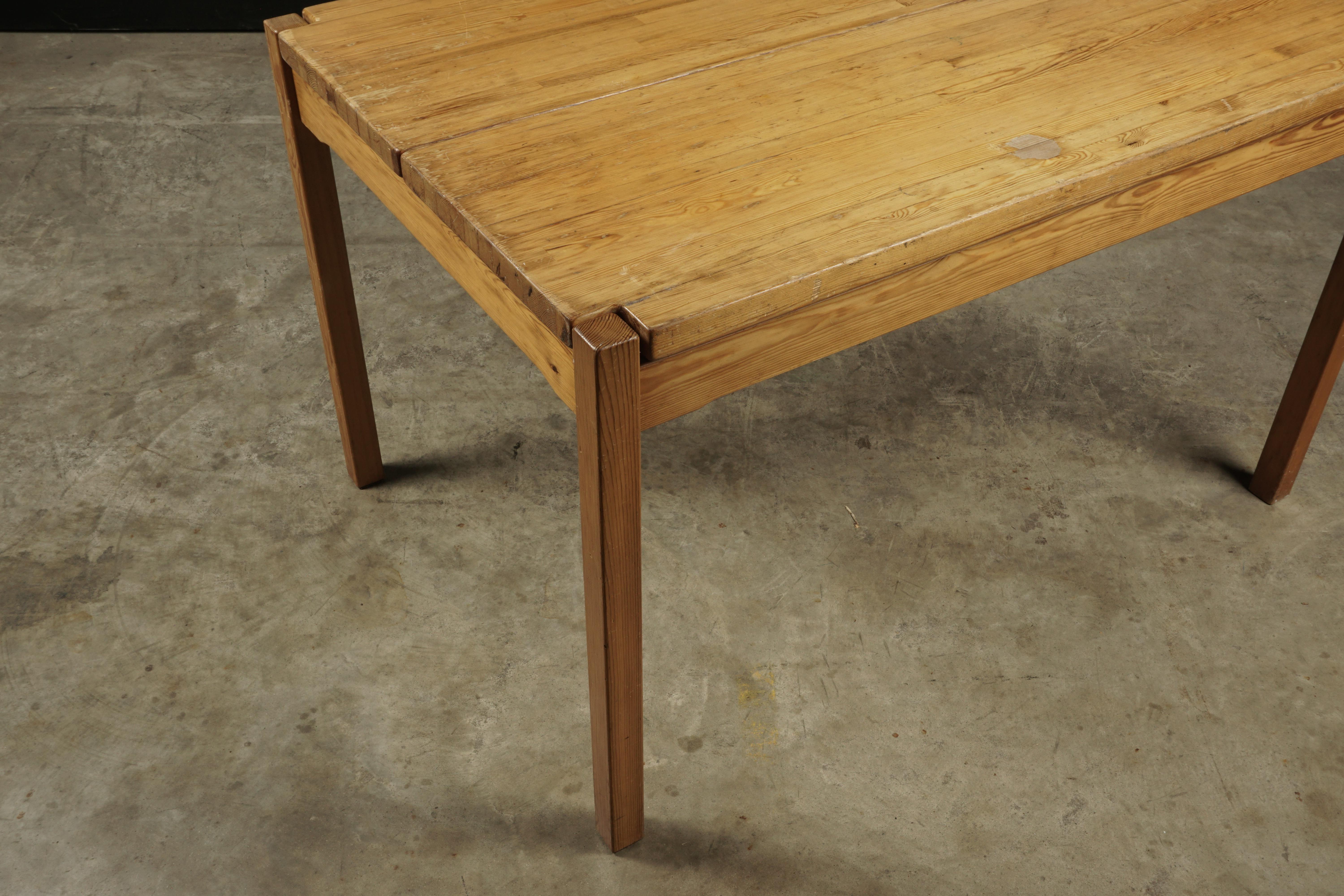 Mid-20th Century Vintage Ilmari Tapiovaara Dining Table in Pine, circa 1960 For Sale