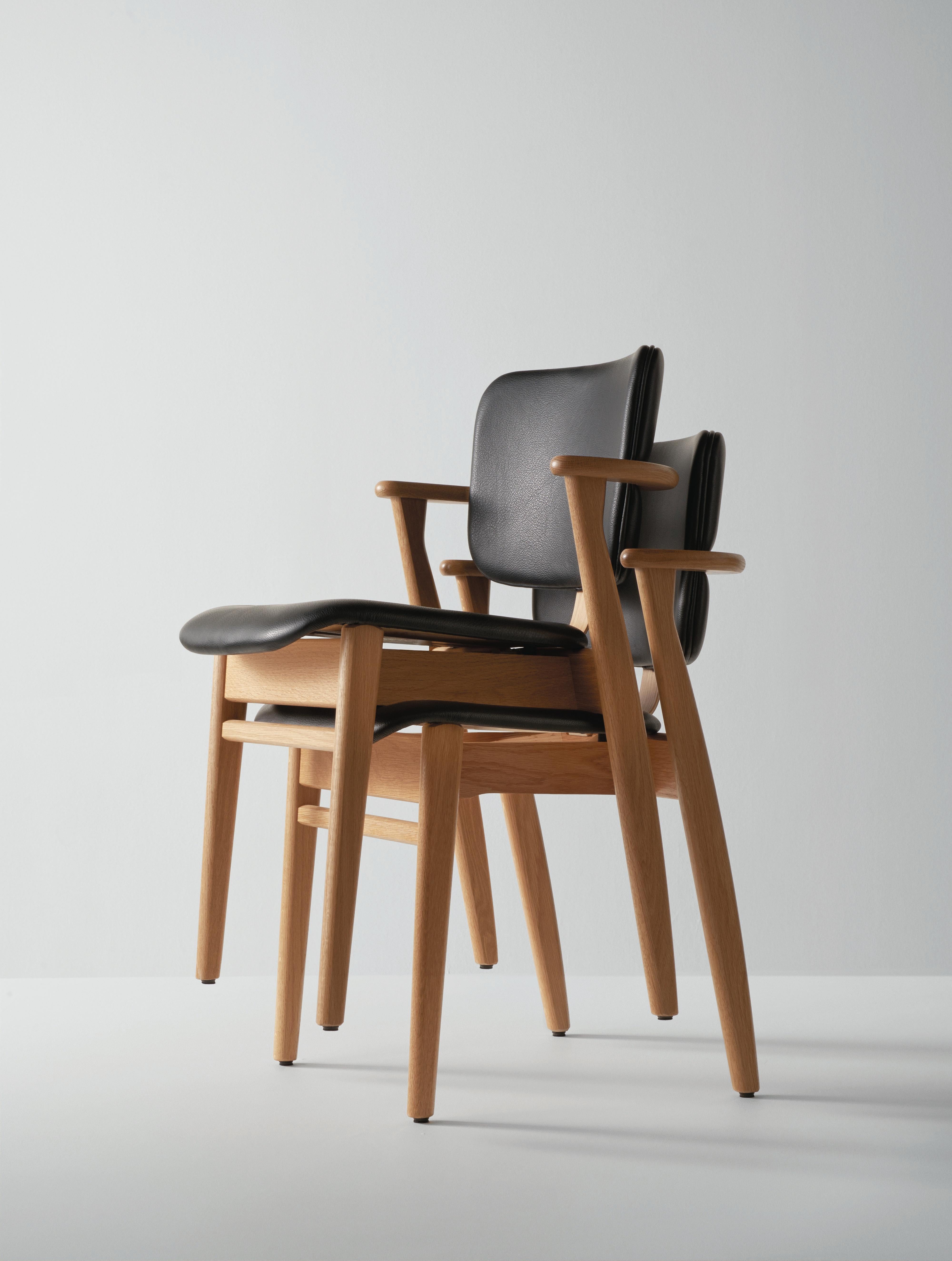 Ilmari Tapiovaara Domus Chair in Natural Oak for Artek 13