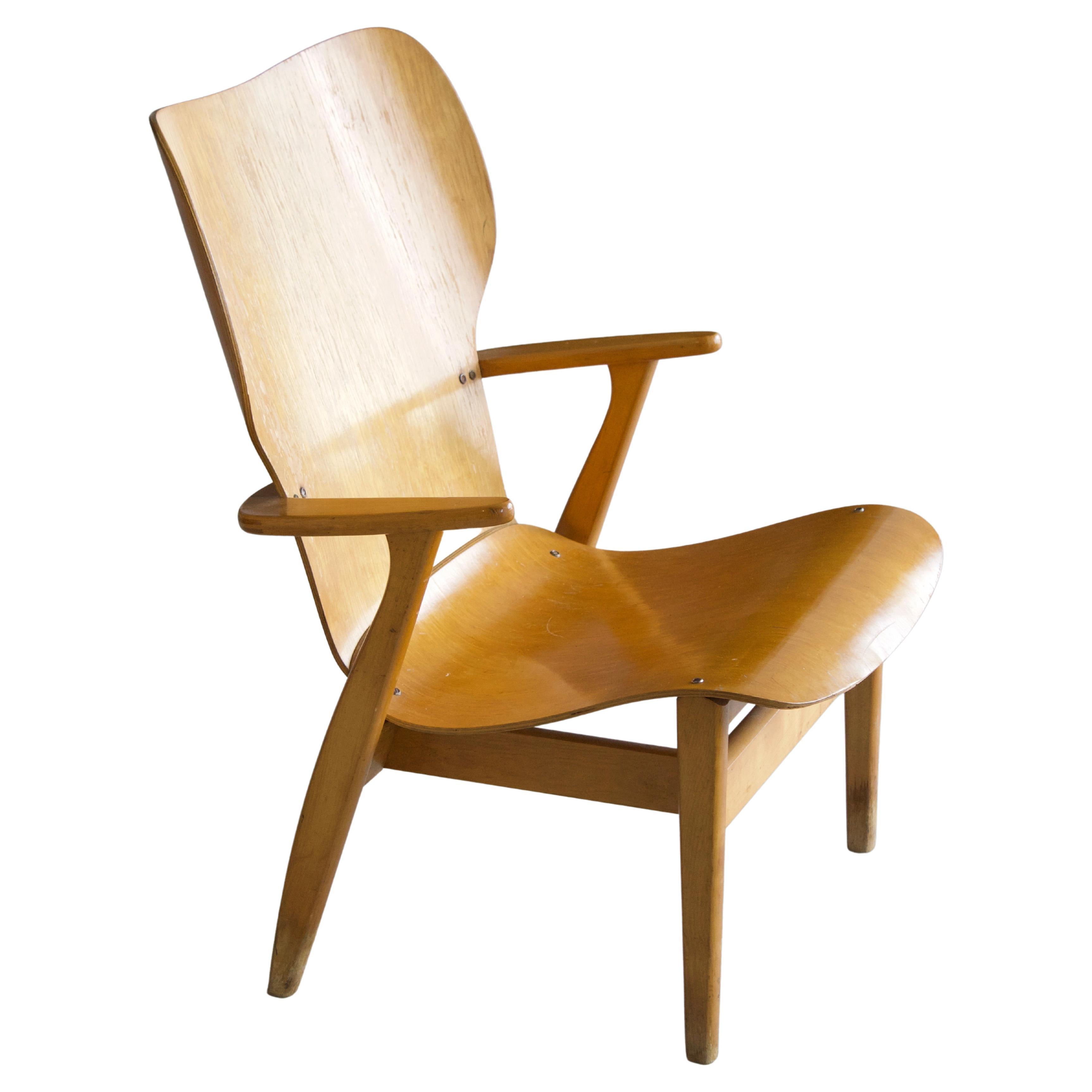 Ilmari Tapiovaara Domus Lounge Chair, Plywood Keravan Puuteollisuus Finland 1946