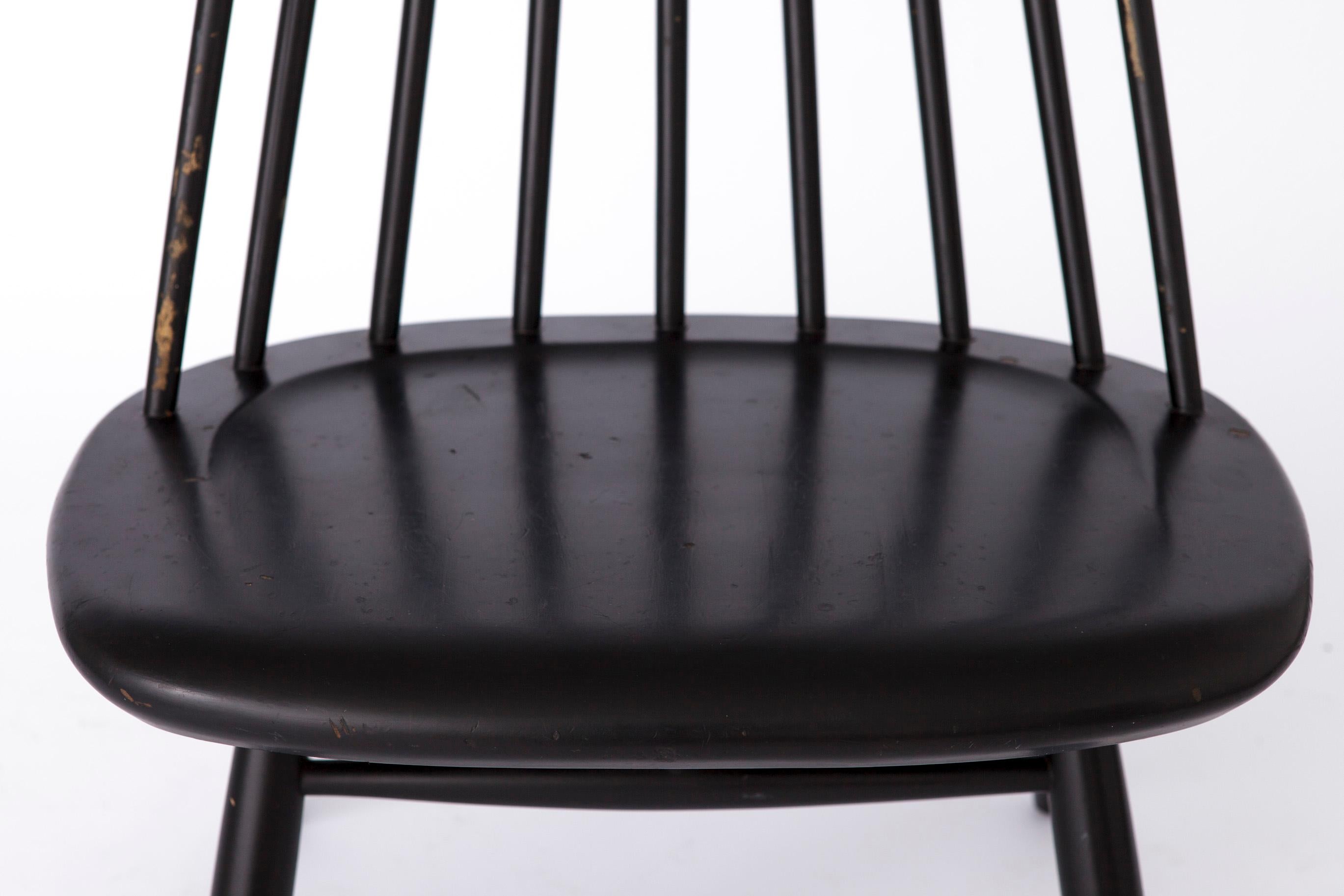 Sillón del diseñador estrella finlandés Ilmari Tapiovaara  

Model No: Señorita
Periodo de producción: 1960s  

Eleva tu espacio vital con esta icónica Butaca Mademoiselle, diseñada por el célebre diseñador finlandés Ilmari Tapiovaara. El precio