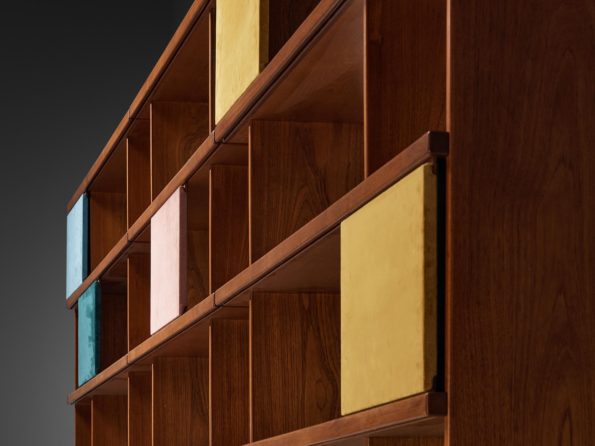 Ilmari Tapiovaara for La Permanente Mobili Cantù Bookcase For Sale 3