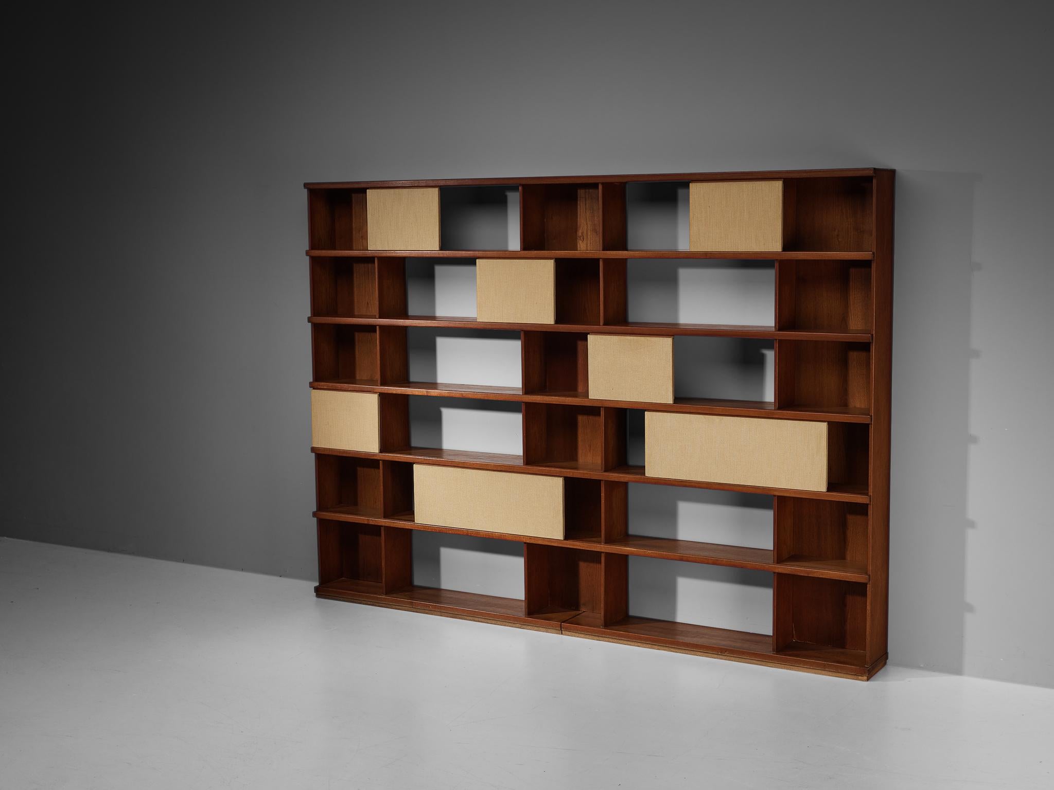 Ilmari Tapiovaara for La Permanente Mobili Cantù Bookcase in Teak  For Sale 7
