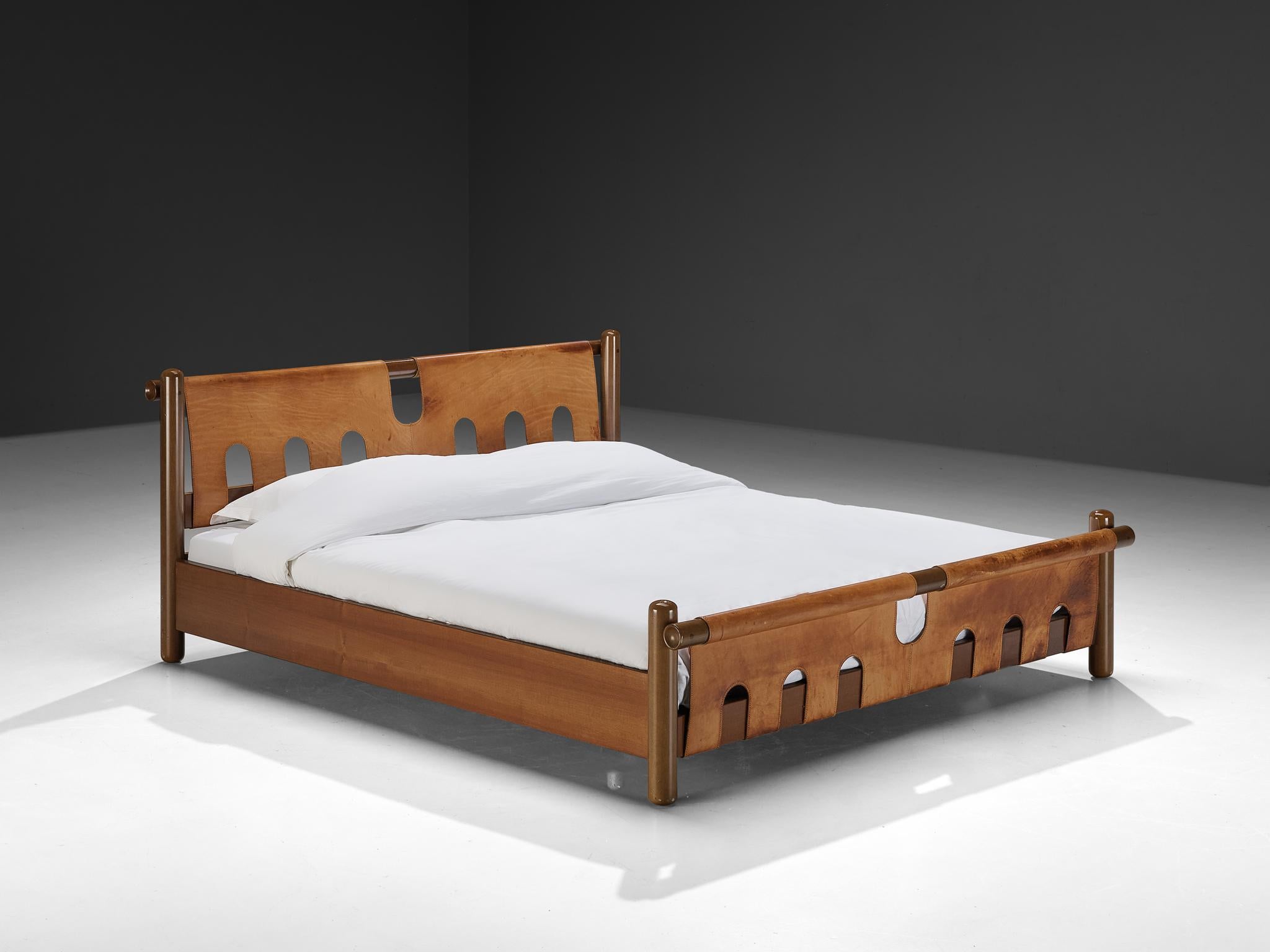 Italian Ilmari Tapiovaara for La Permanente Mobili Cantù Double Bed Walnut Leather For Sale