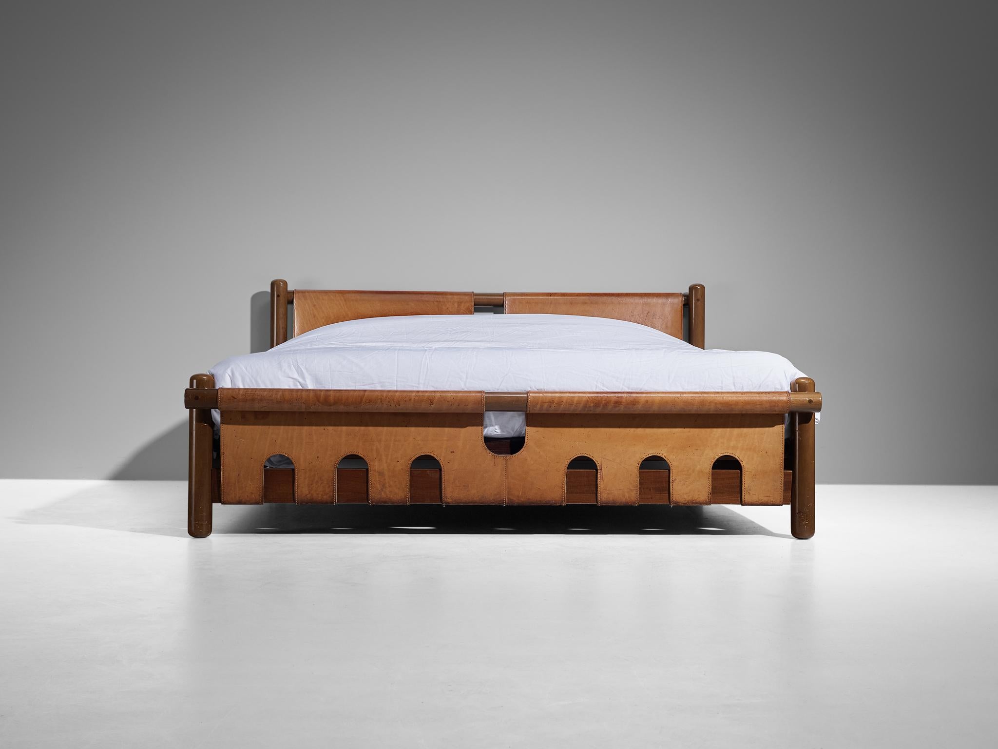 Ilmari Tapiovaara for La Permanente Mobili Cantù King Bed in Walnut 2