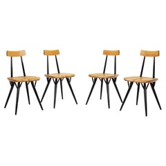 Ilmari Tapiovaara Quatre chaises de salle à manger "Pirkka" pour Laukaan Puu, Finlande années 1950