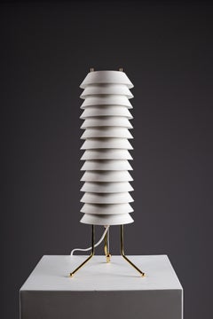 Ilmari Tapiovaara, "Maya the bee" table lamp, 1950s, Hienoteräs