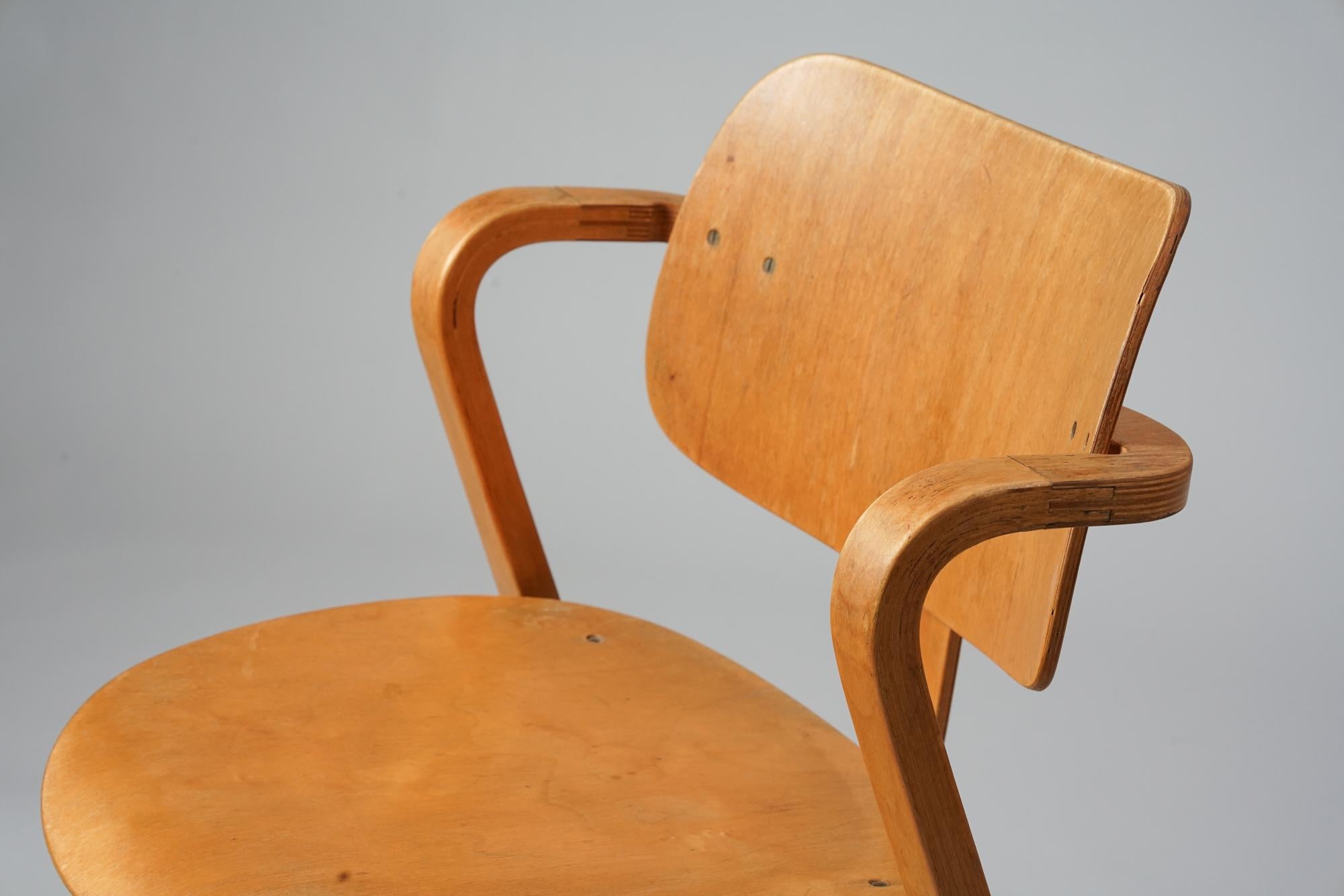 Ilmari Tapiovaara Modell Aslak 2106 Stuhl, Asko, 1950er Jahre (Skandinavische Moderne) im Angebot