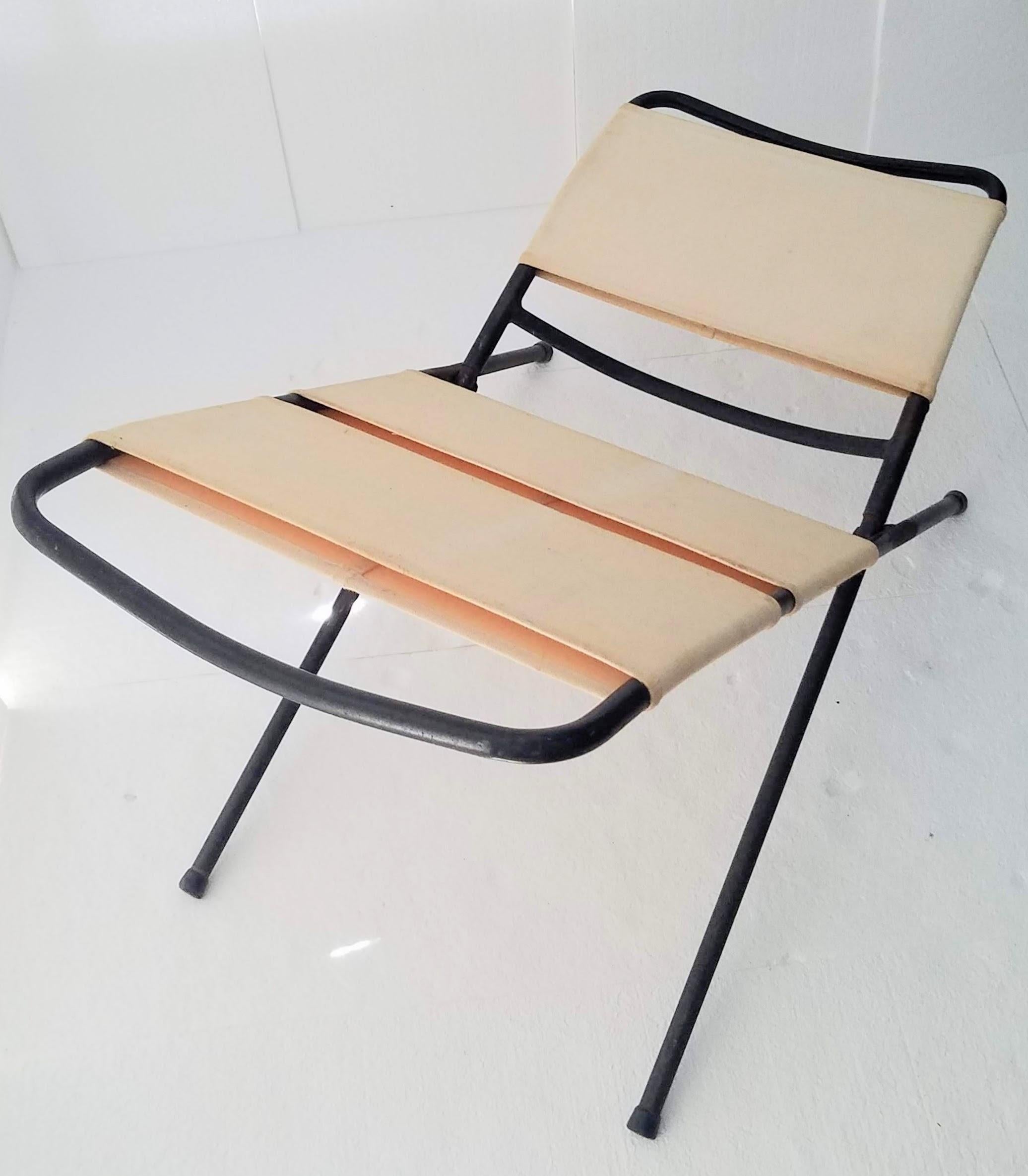 Ilmari Tapiovaara Prototyp eines klappbaren Stuhls aus Kongo, Finnland 1954 (Metall) im Angebot