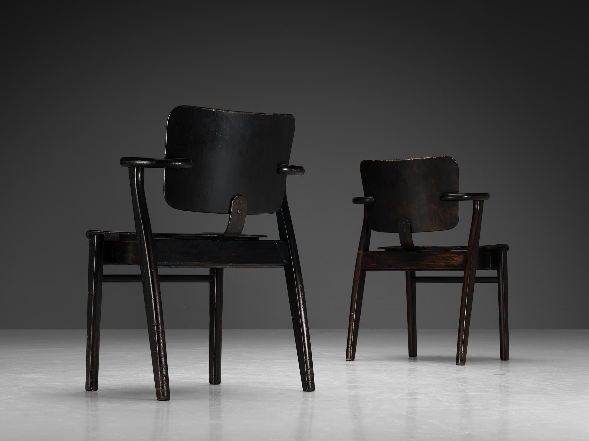 Ilmari Tapiovaara Ensemble de quatre chaises de salle à manger 'Domus' en teck teinté noir  en vente 3