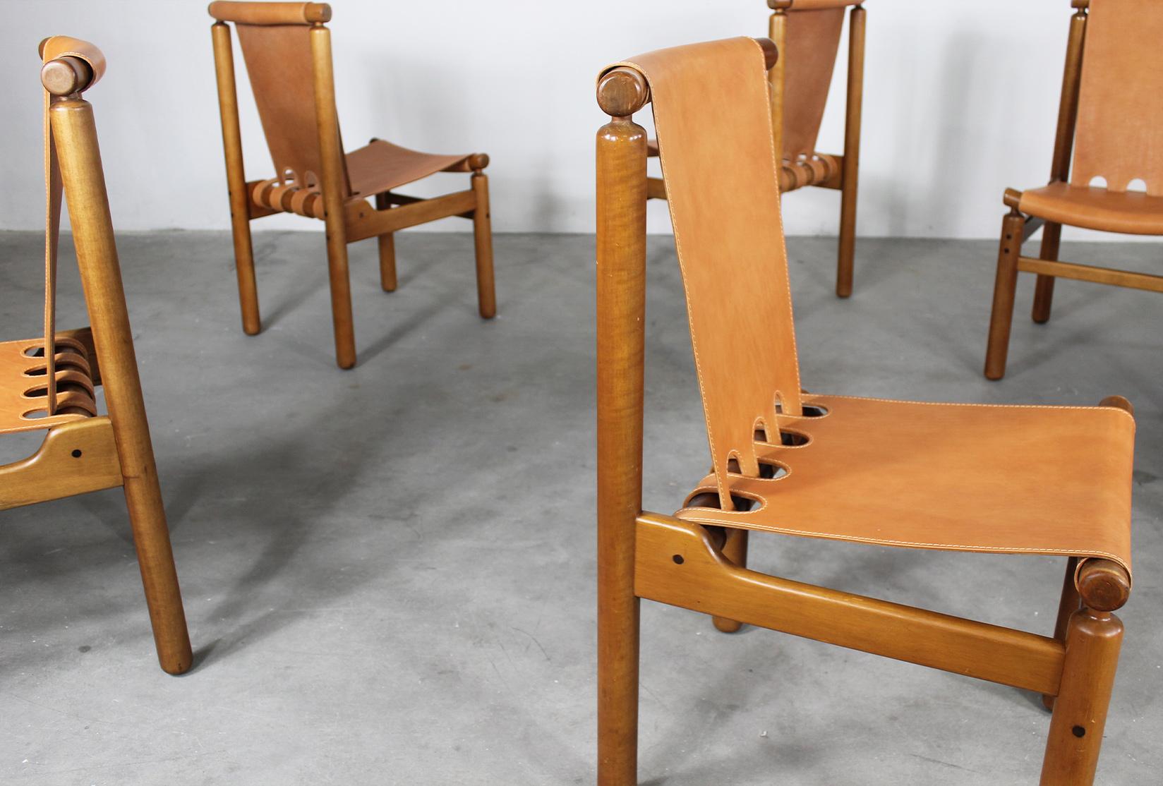 Ilmari Tapiovaara Set of Six Dining Chairs in Leather by Permanente Mobili Cantù 4