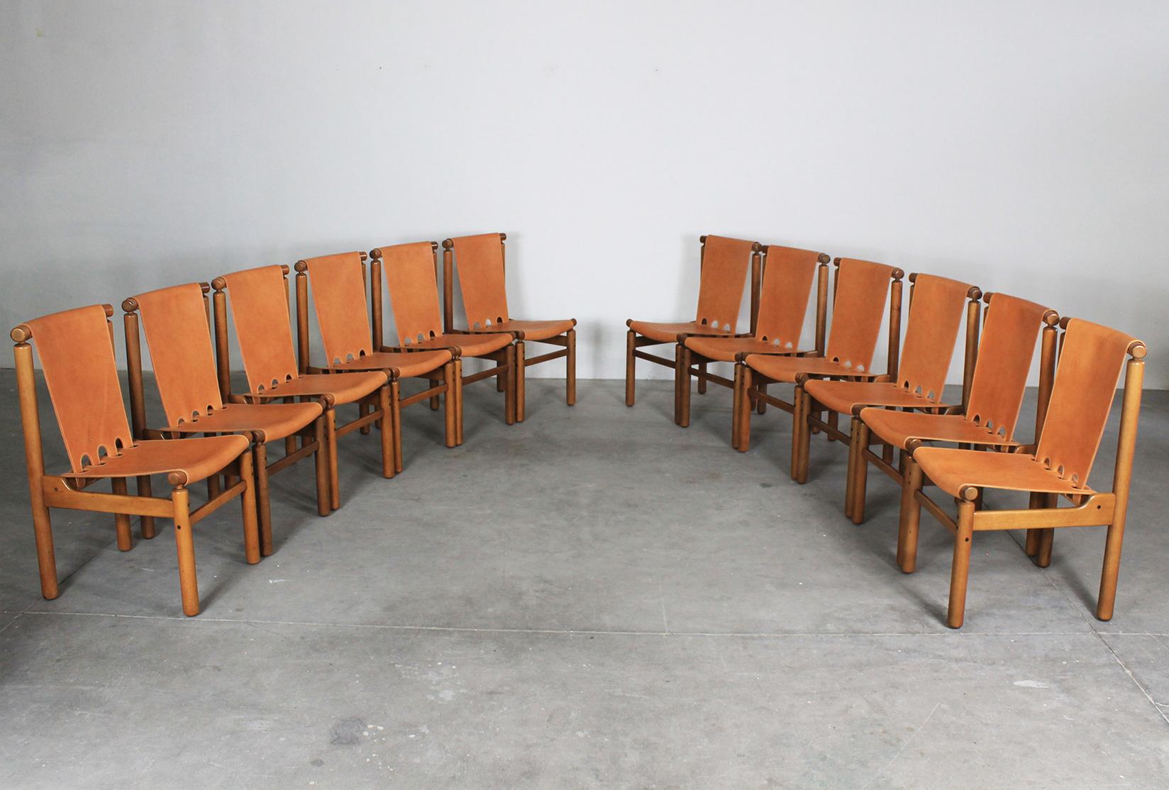 Mid-Century Modern Ilmari Tapiovaara Set of Twelve Dining Chairs by Permanente Mobili Cantù 1950s For Sale