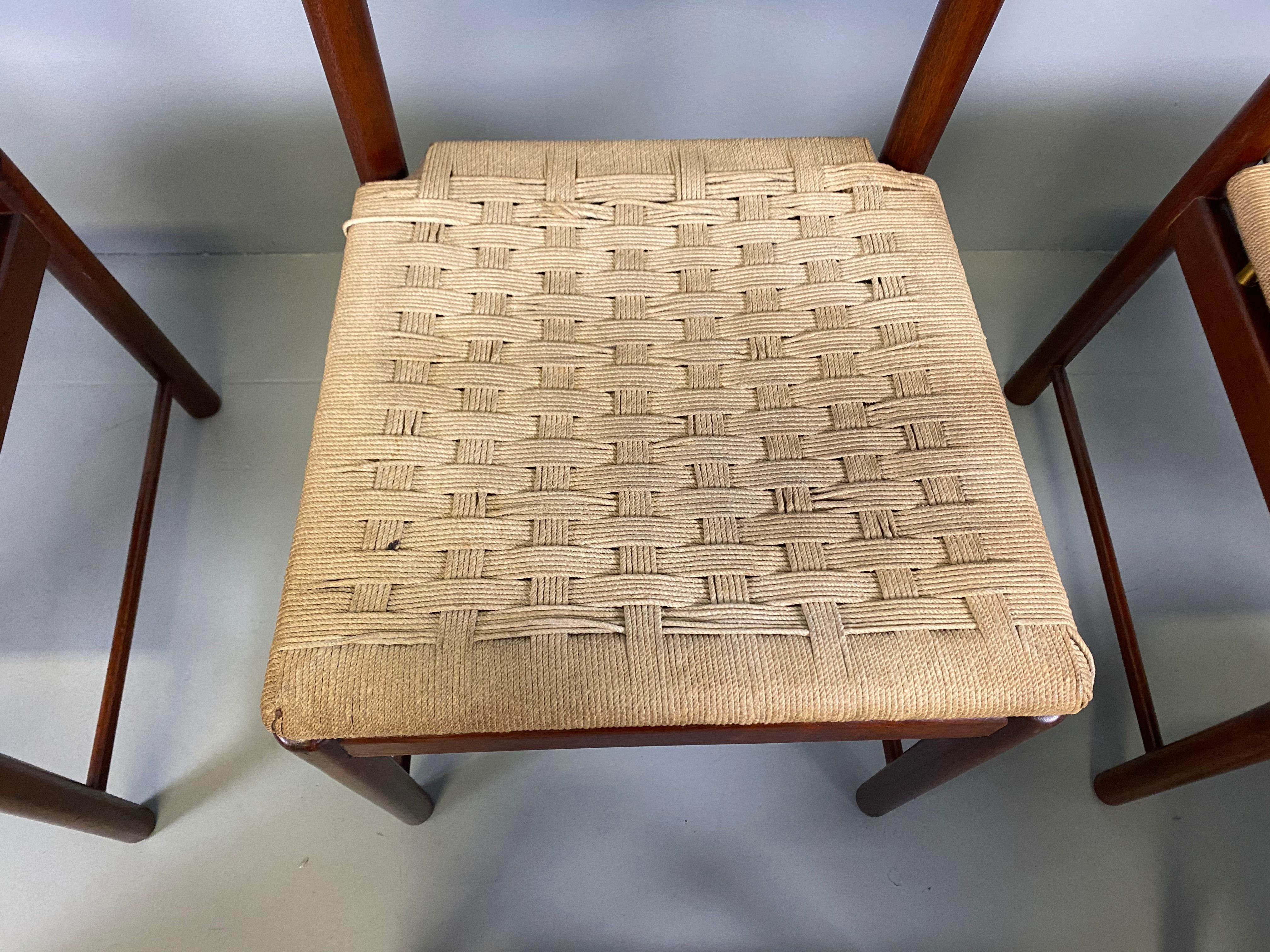 Ilmari Tapiovaara Six Chairs Solid Teak for La Permanente Cantù, 1960s For Sale 2