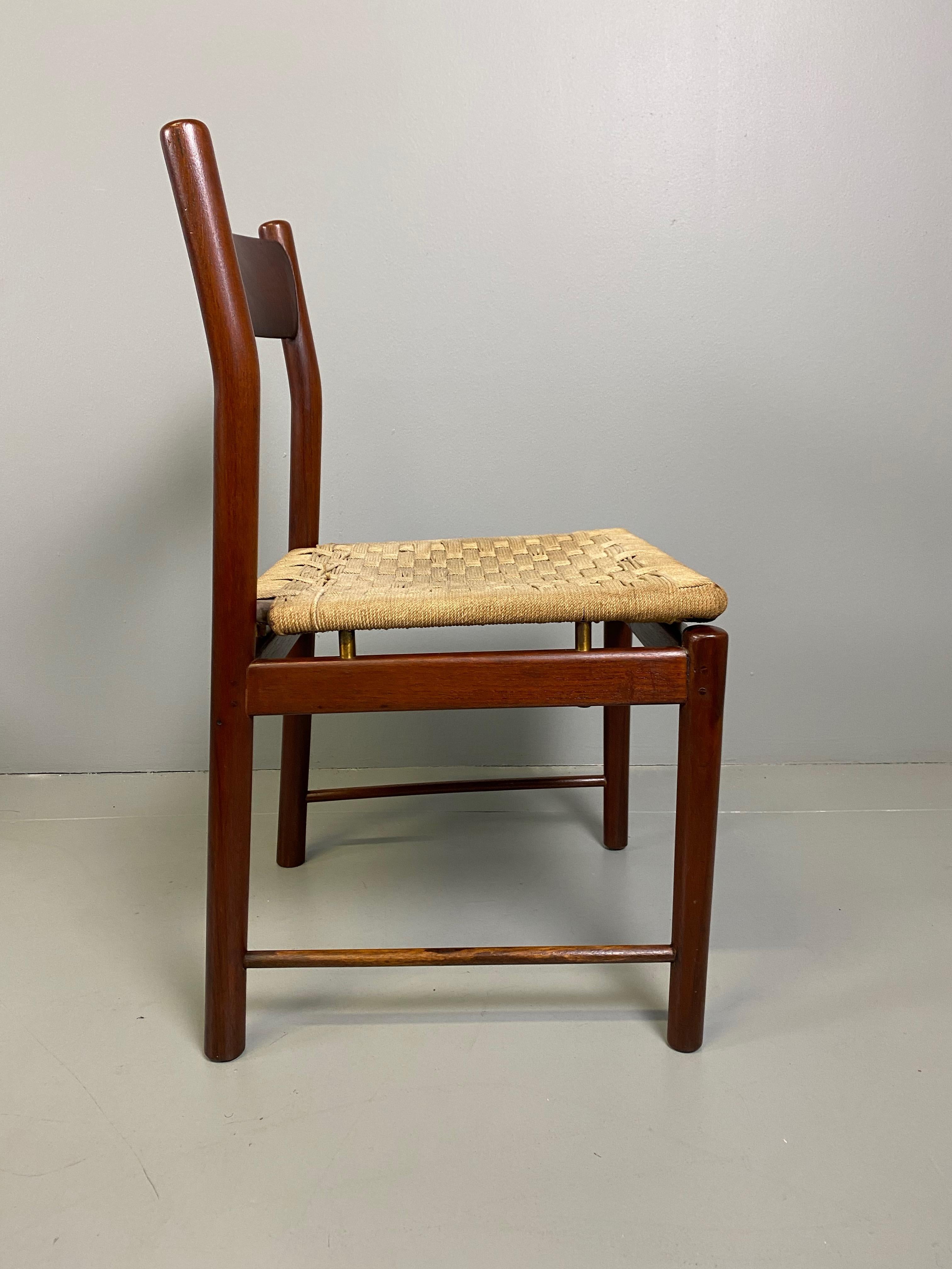 Ilmari Tapiovaara Six Chairs Solid Teak for La Permanente Cantù, 1960s For Sale 3